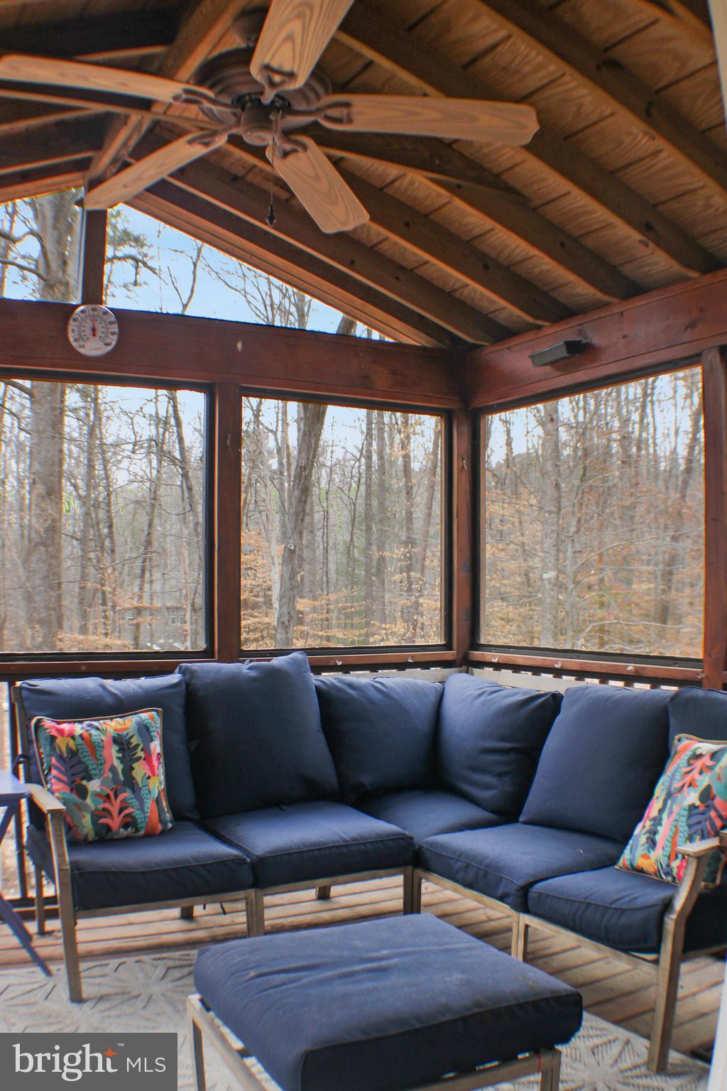 NORTH PINES - Residential Lease