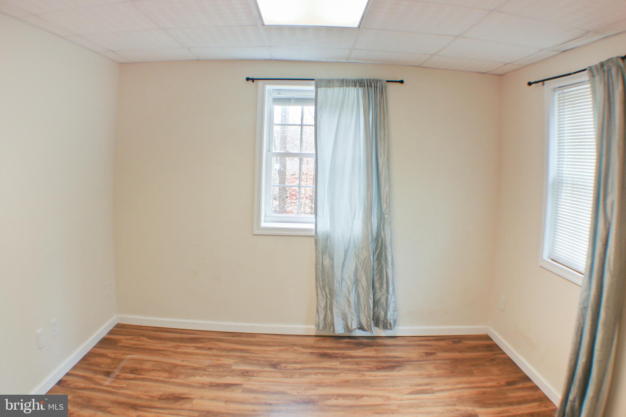 NORTH PINES - Residential Lease