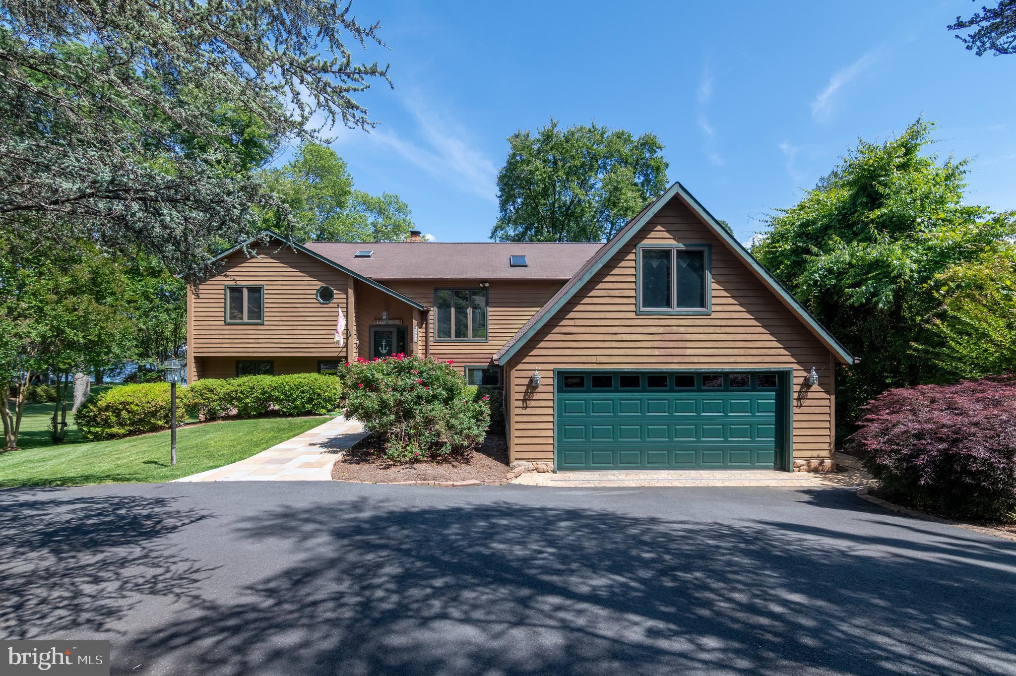 LAKE OF THE WOODS - Residential