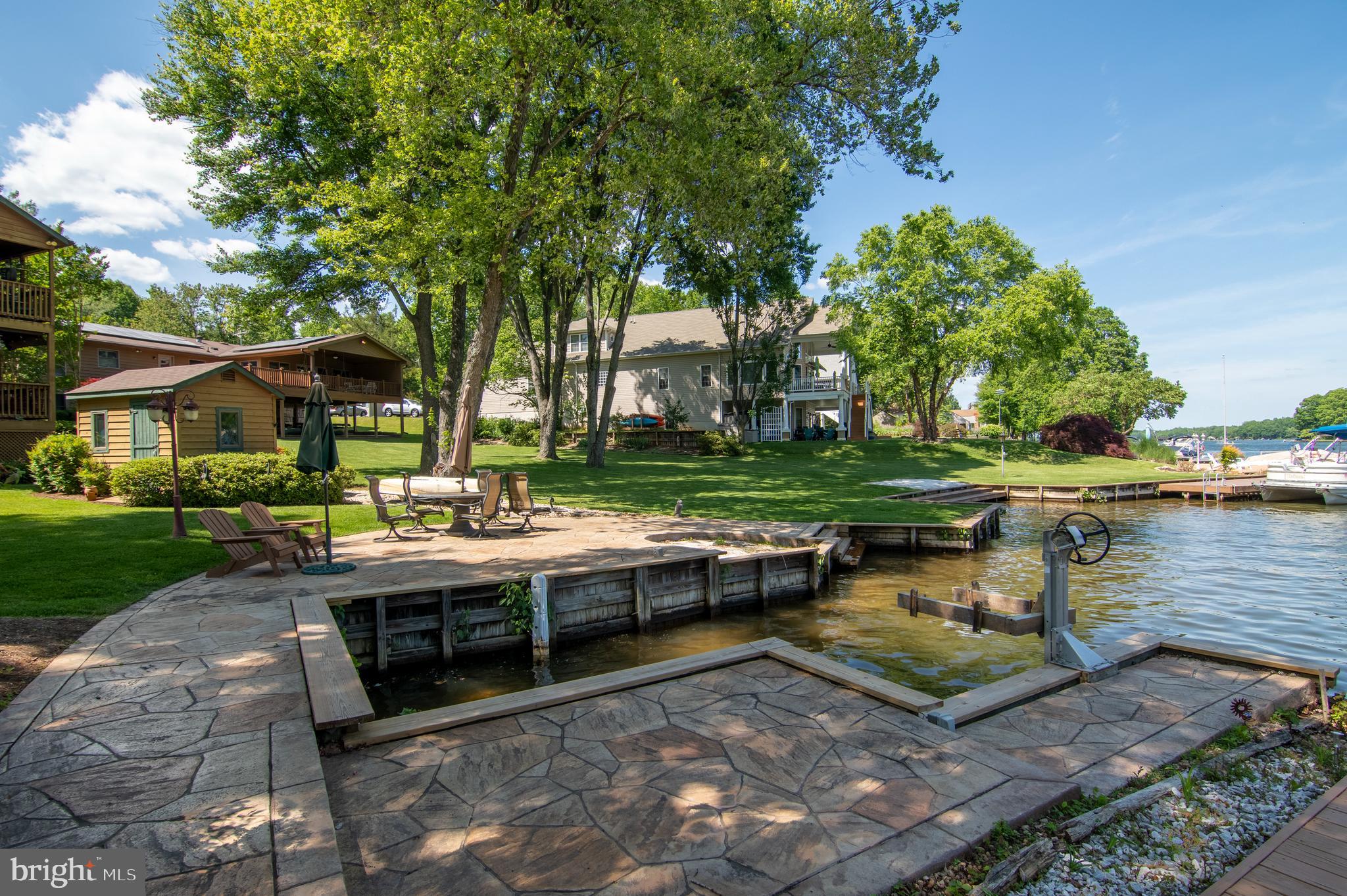 LAKE OF THE WOODS - Residential