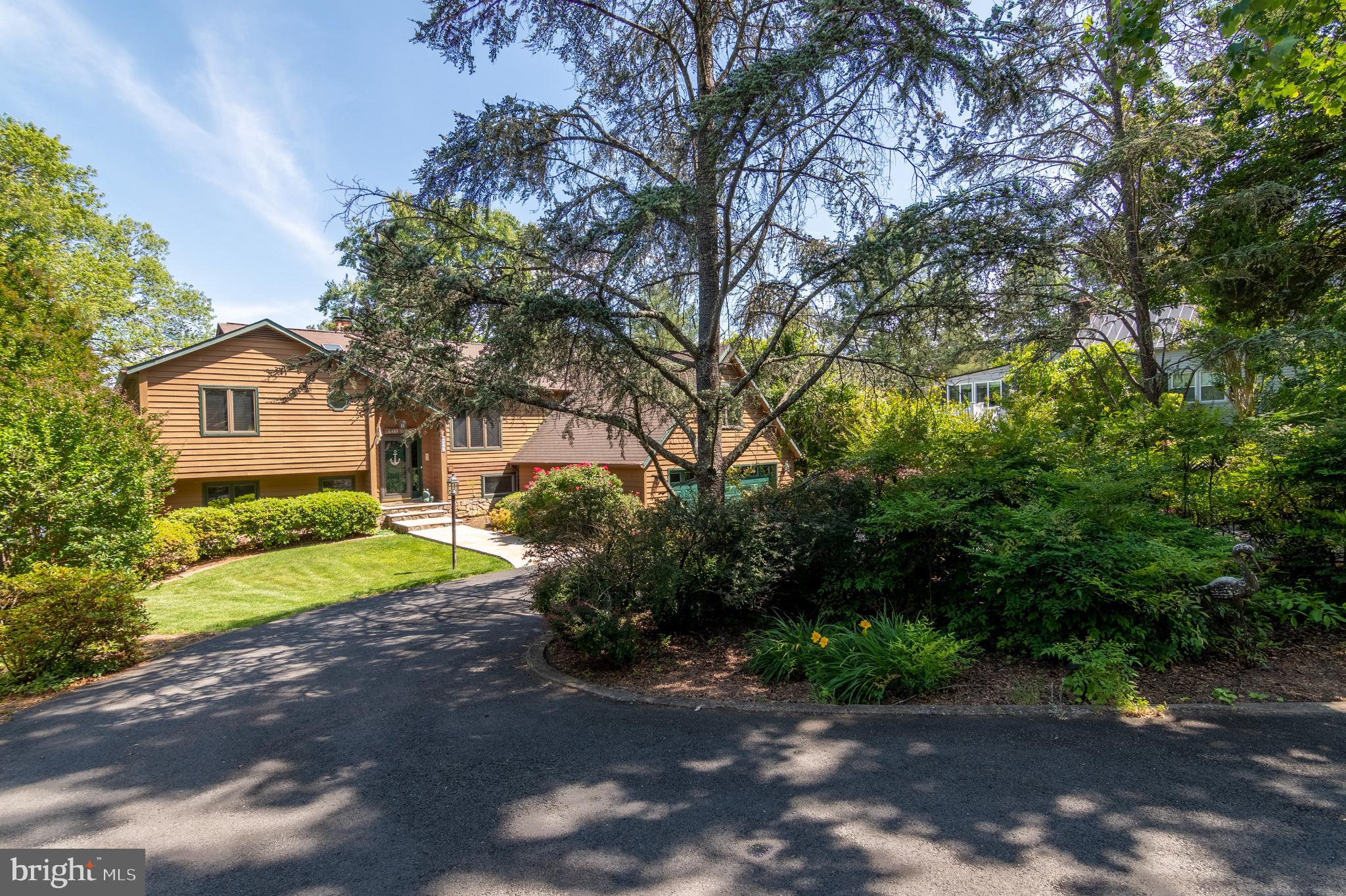 LAKE OF THE WOODS - Residential