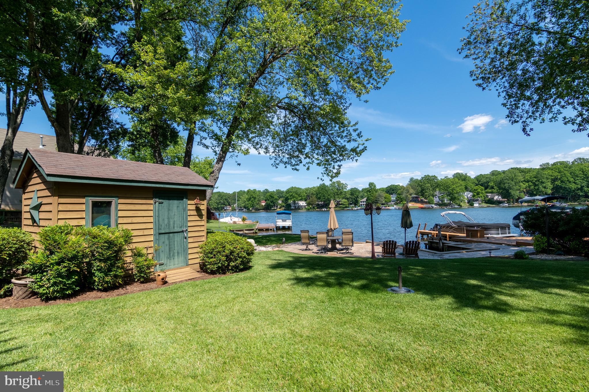 LAKE OF THE WOODS - Residential