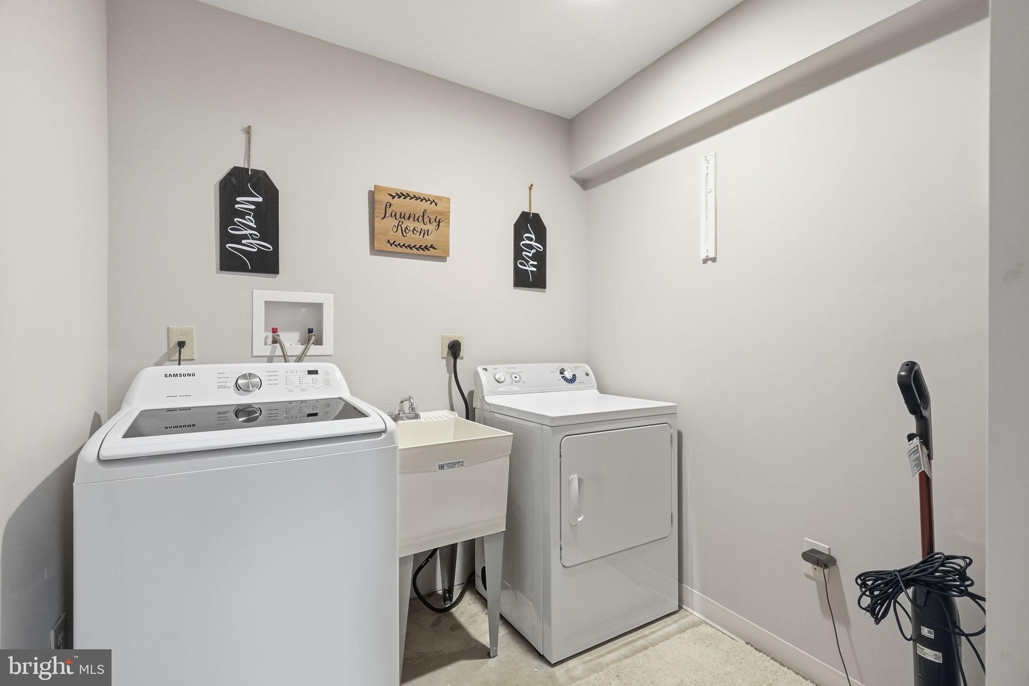 STONEBRIDGE CROSSI - Residential