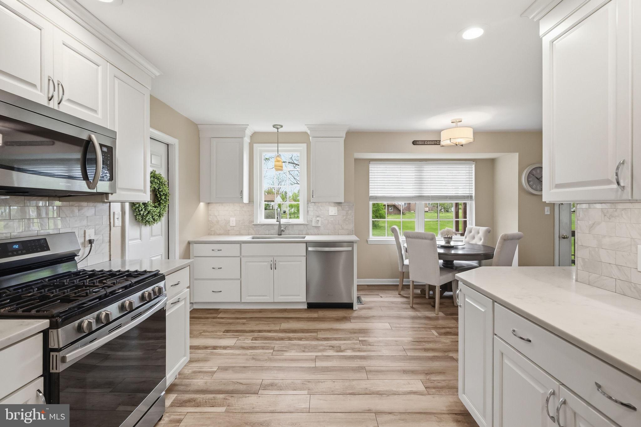 STONEBRIDGE CROSSI - Residential