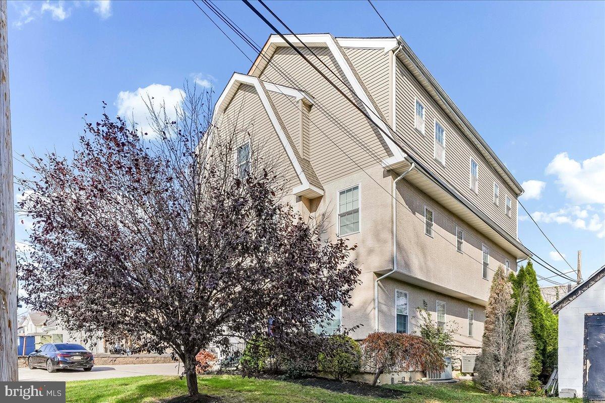 HAVERTOWN - Residential