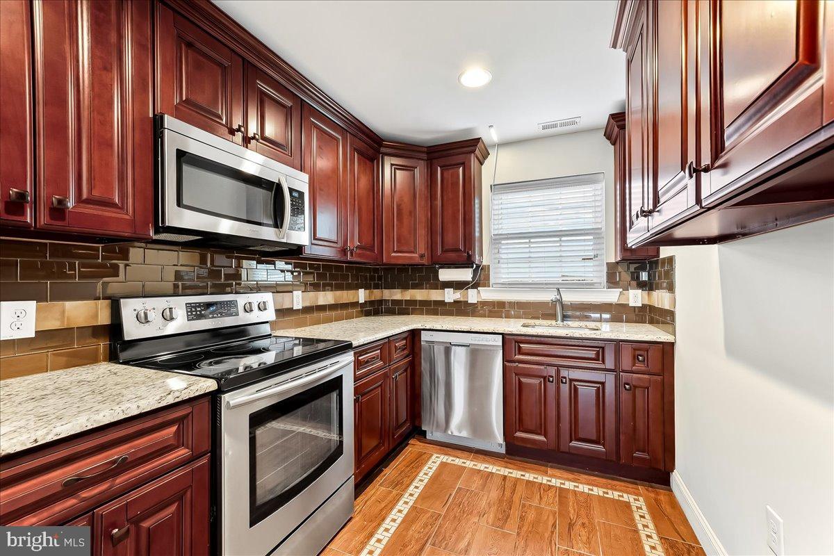 HAVERTOWN - Residential