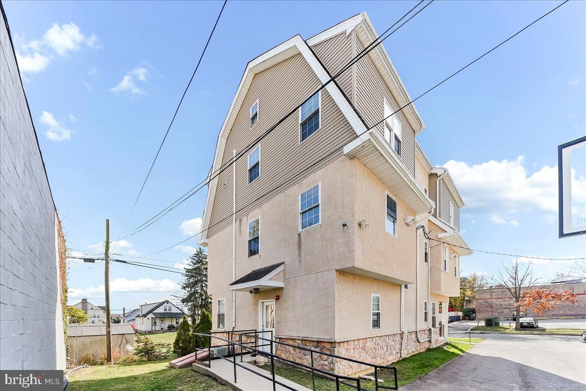 HAVERTOWN - Residential