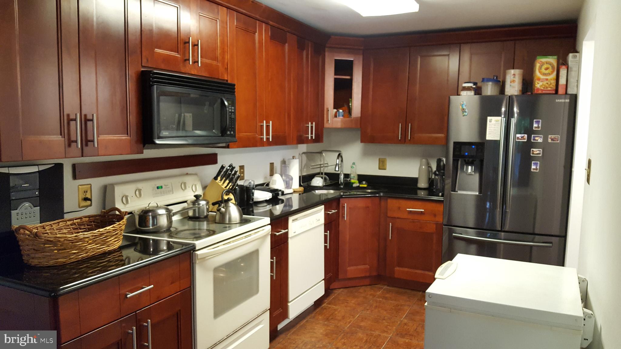 BURKE CENTRE - Residential Lease