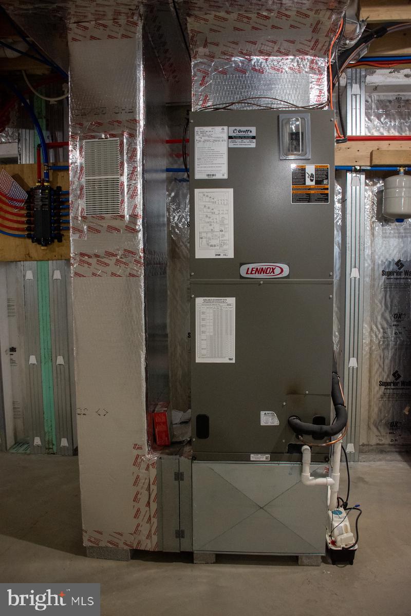 THE PINES - Residential