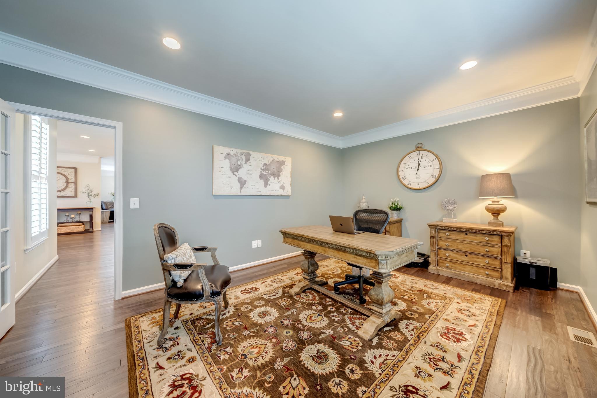 MEADOWBROOK - Residential