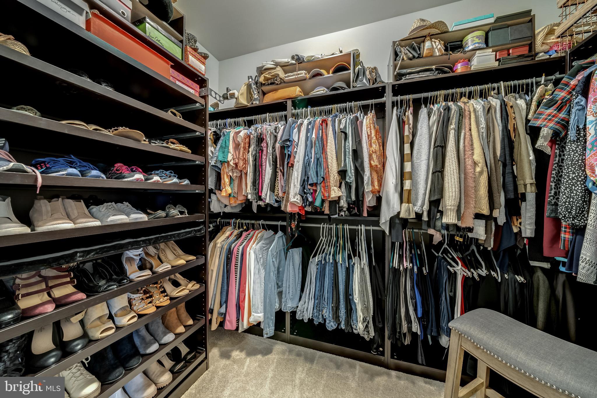 MEADOWBROOK - Residential