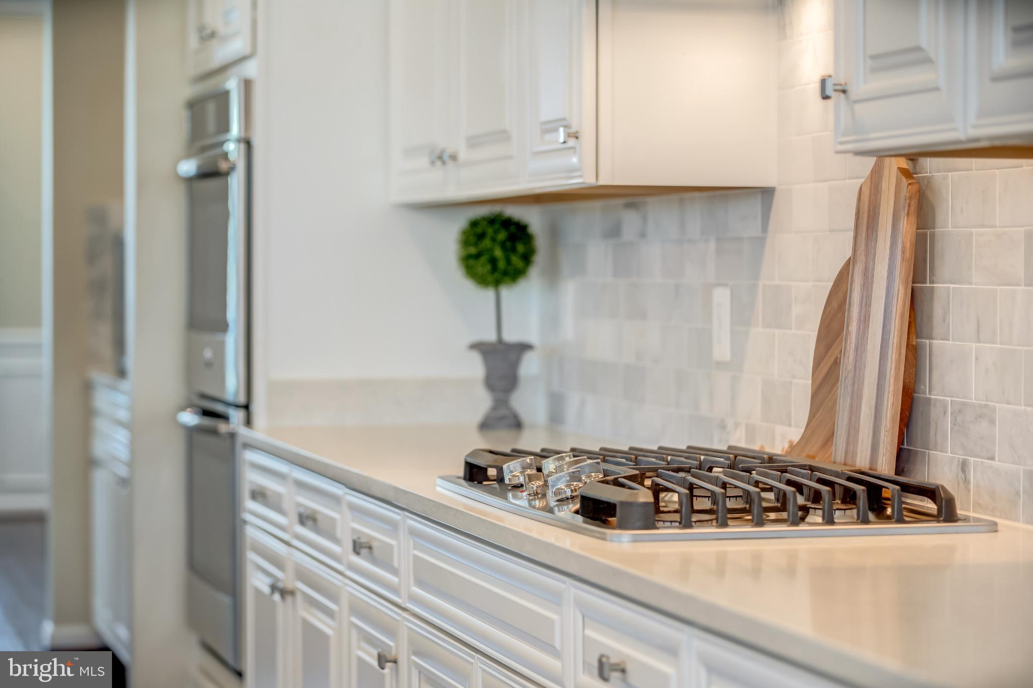 MEADOWBROOK - Residential