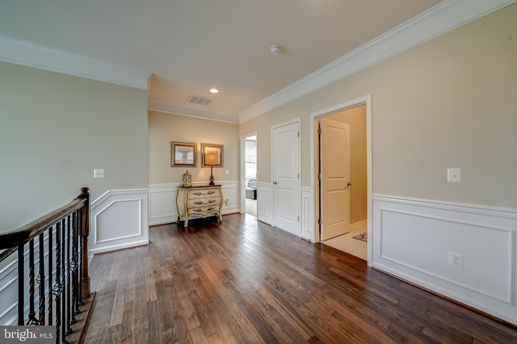 MEADOWBROOK - Residential