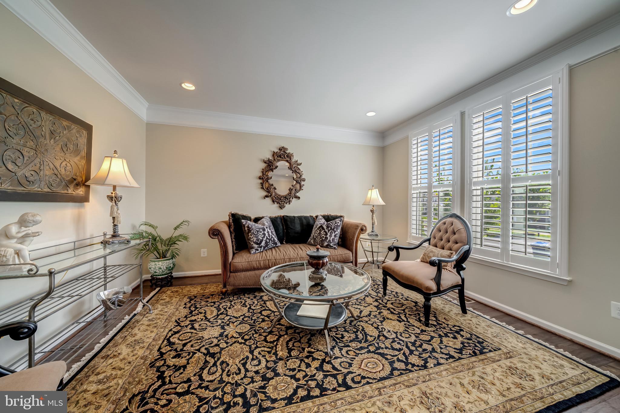 MEADOWBROOK - Residential