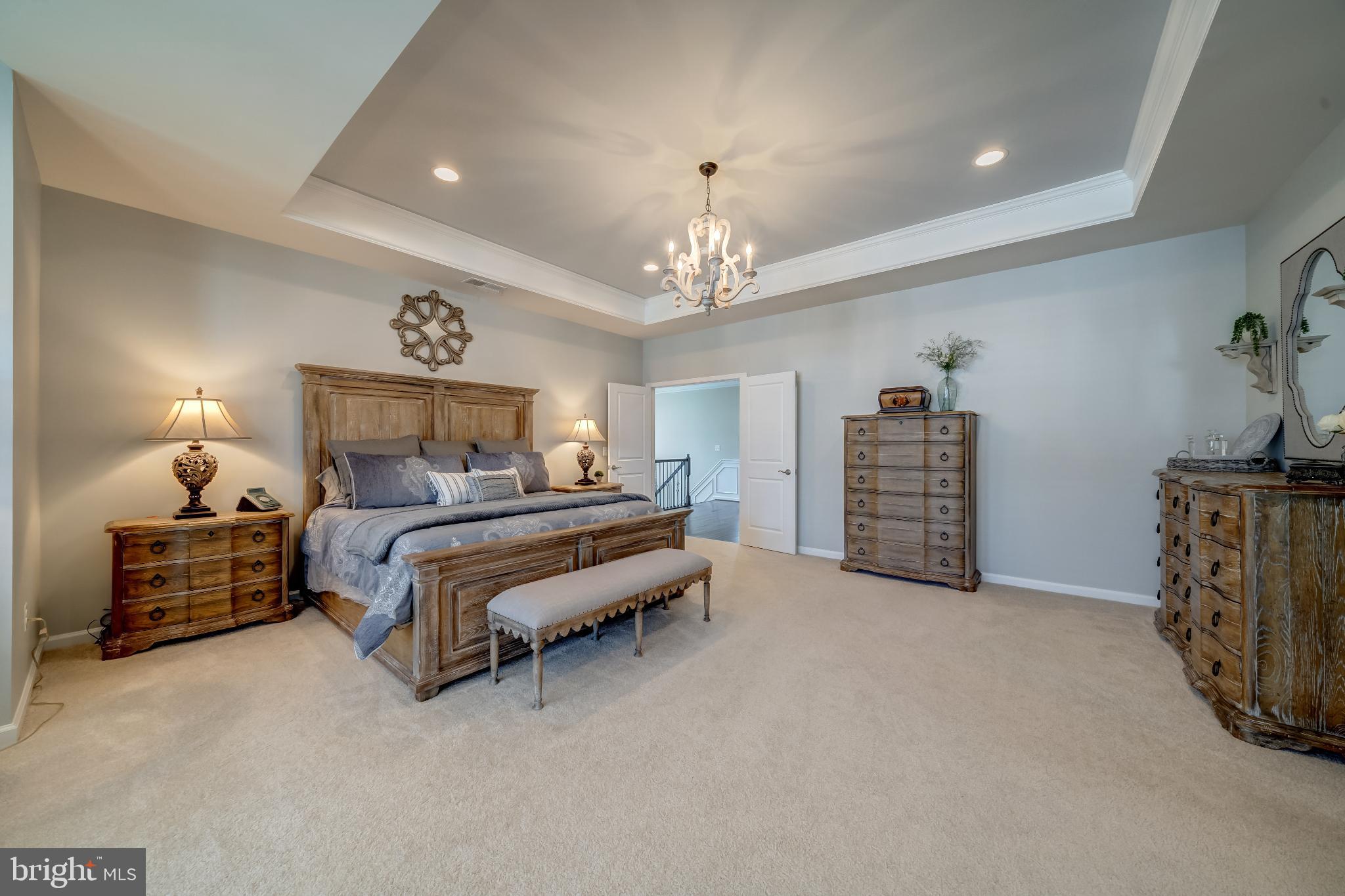 MEADOWBROOK - Residential