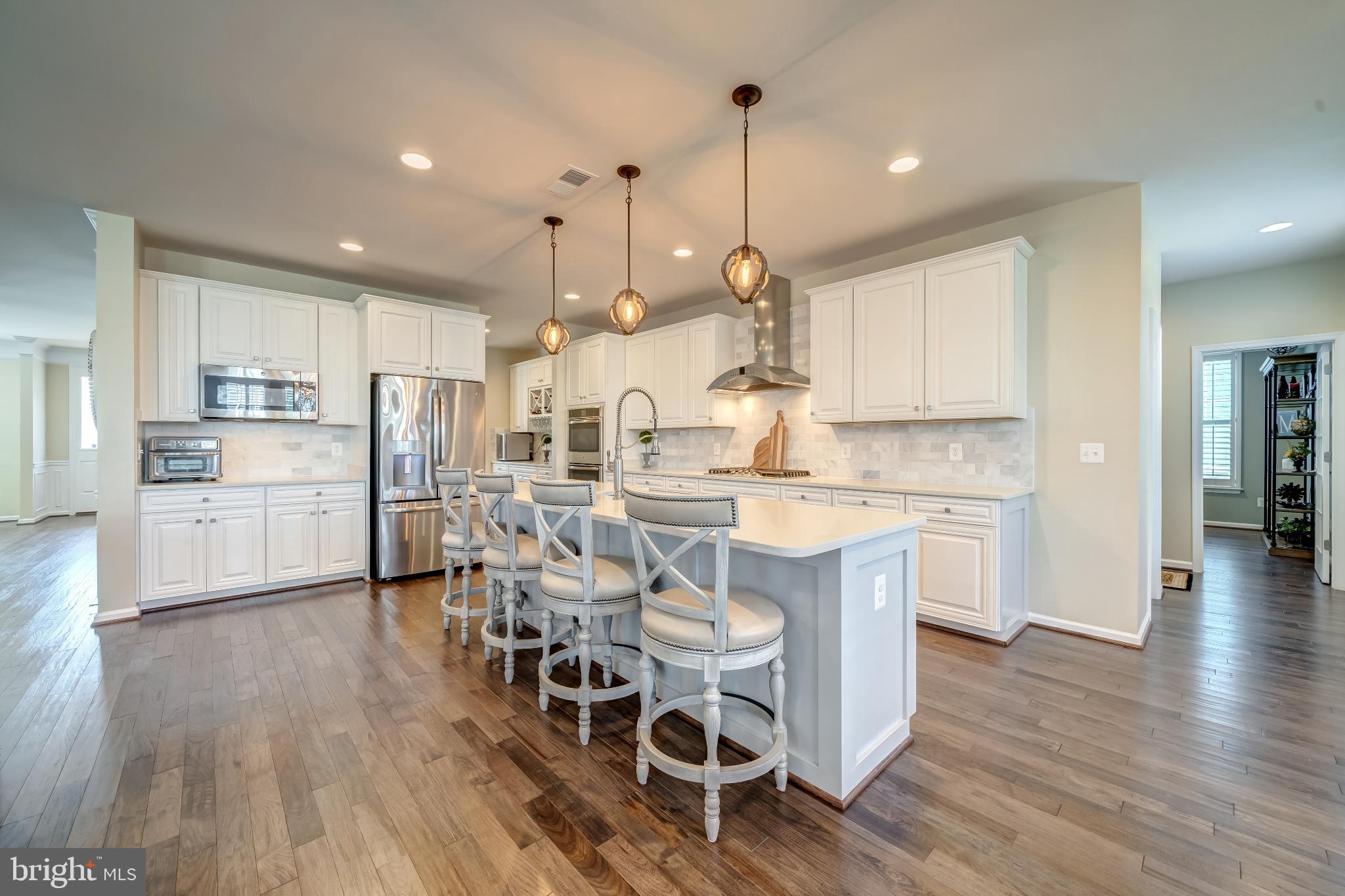 MEADOWBROOK - Residential