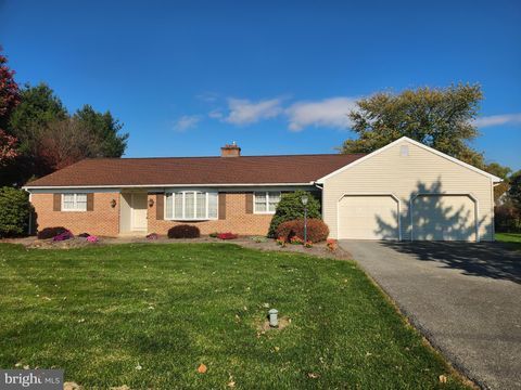 Photo of 1365 Stevens Street, MANHEIM, PA 17545 (MLS # PALA2079248)