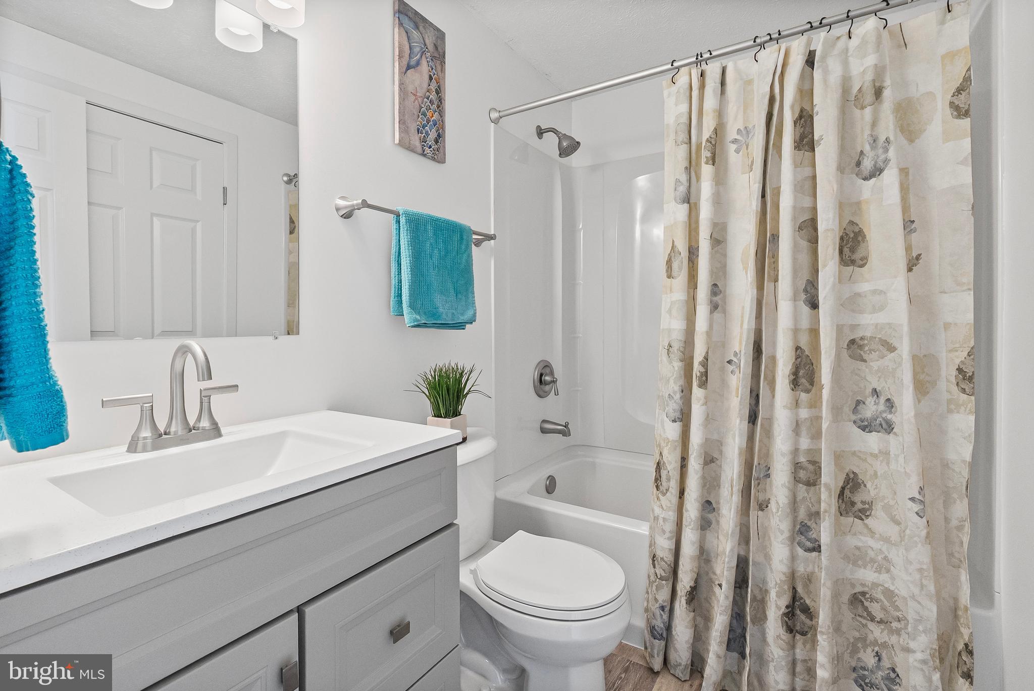 RUMSEY ISLAND - Residential