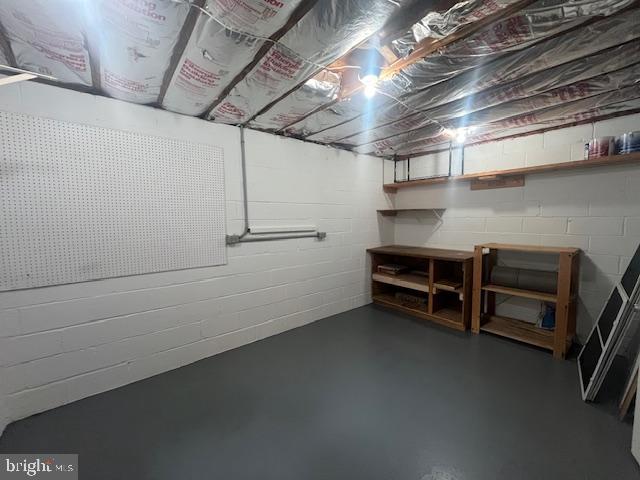 BAY HILLS TANGLEWOOD II - Residential