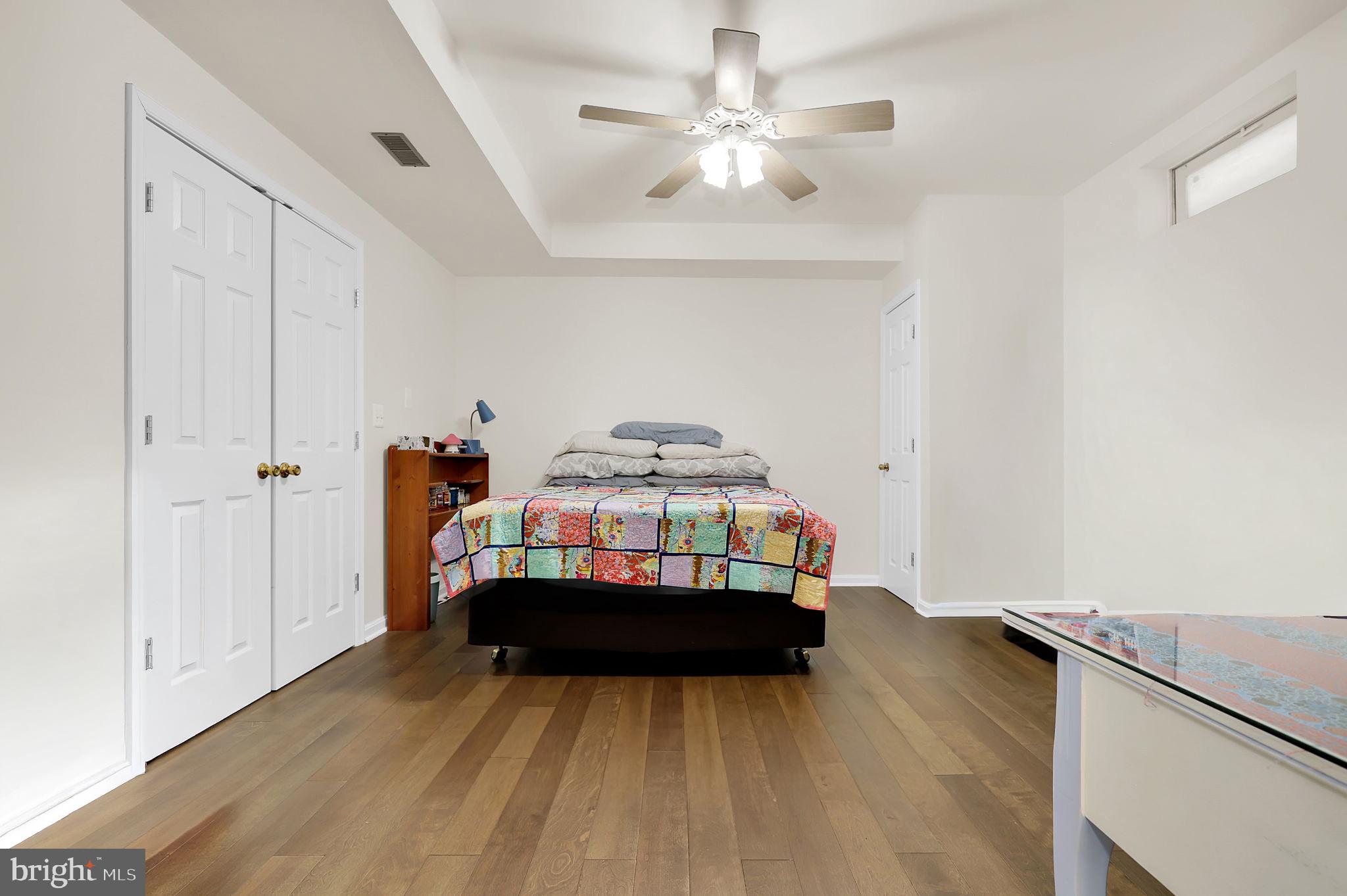 NEELSVILLE ESTATES - Residential