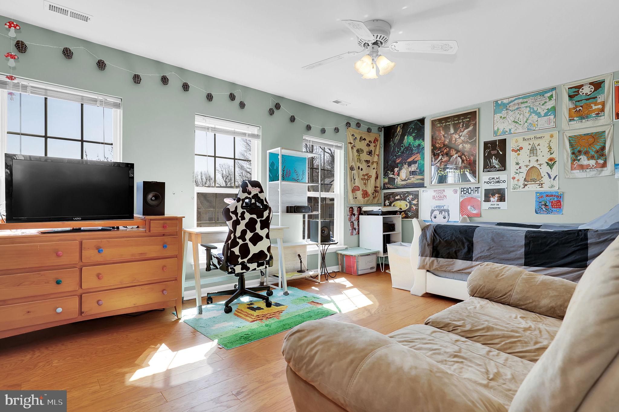 NEELSVILLE ESTATES - Residential