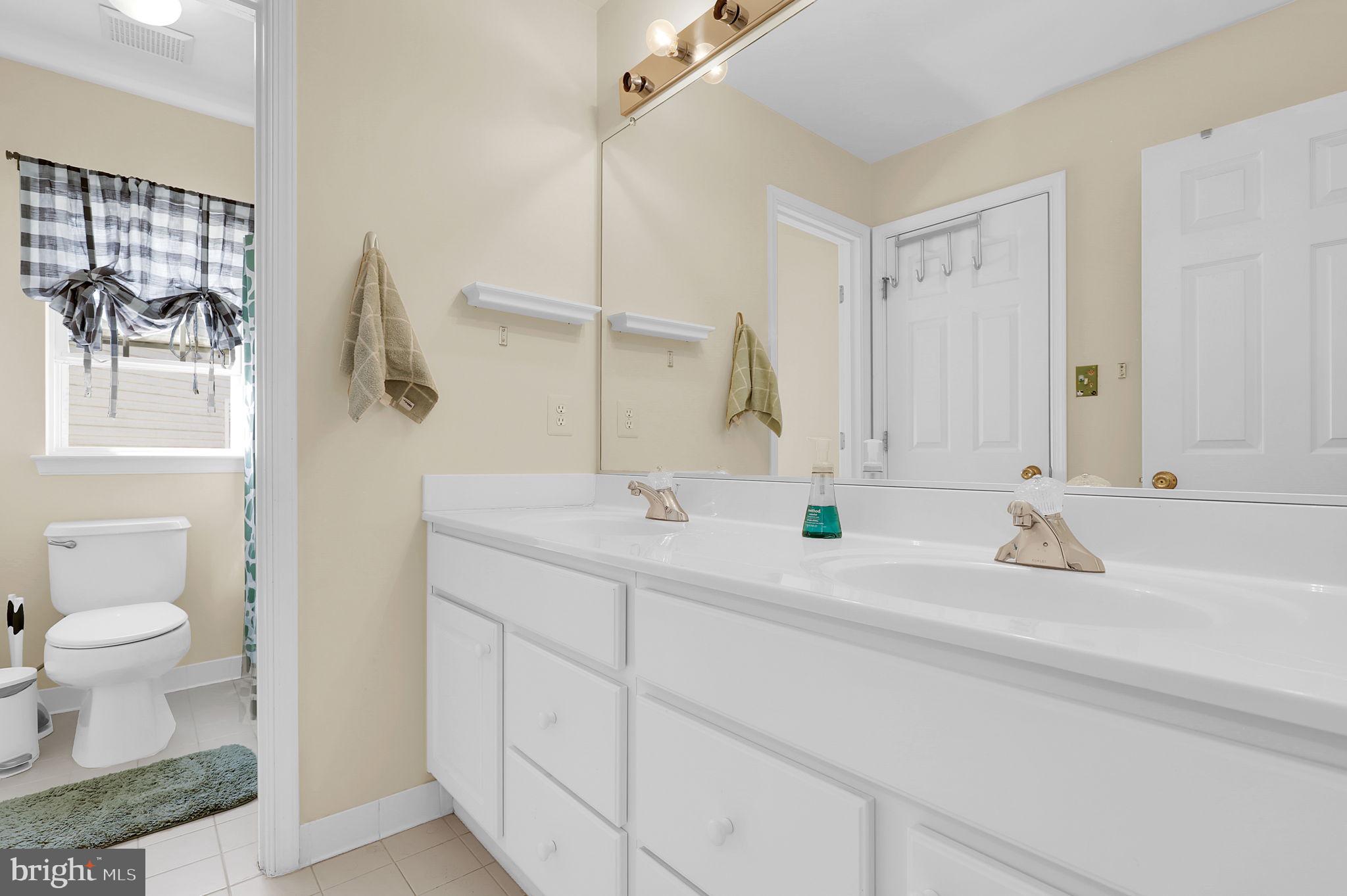 NEELSVILLE ESTATES - Residential