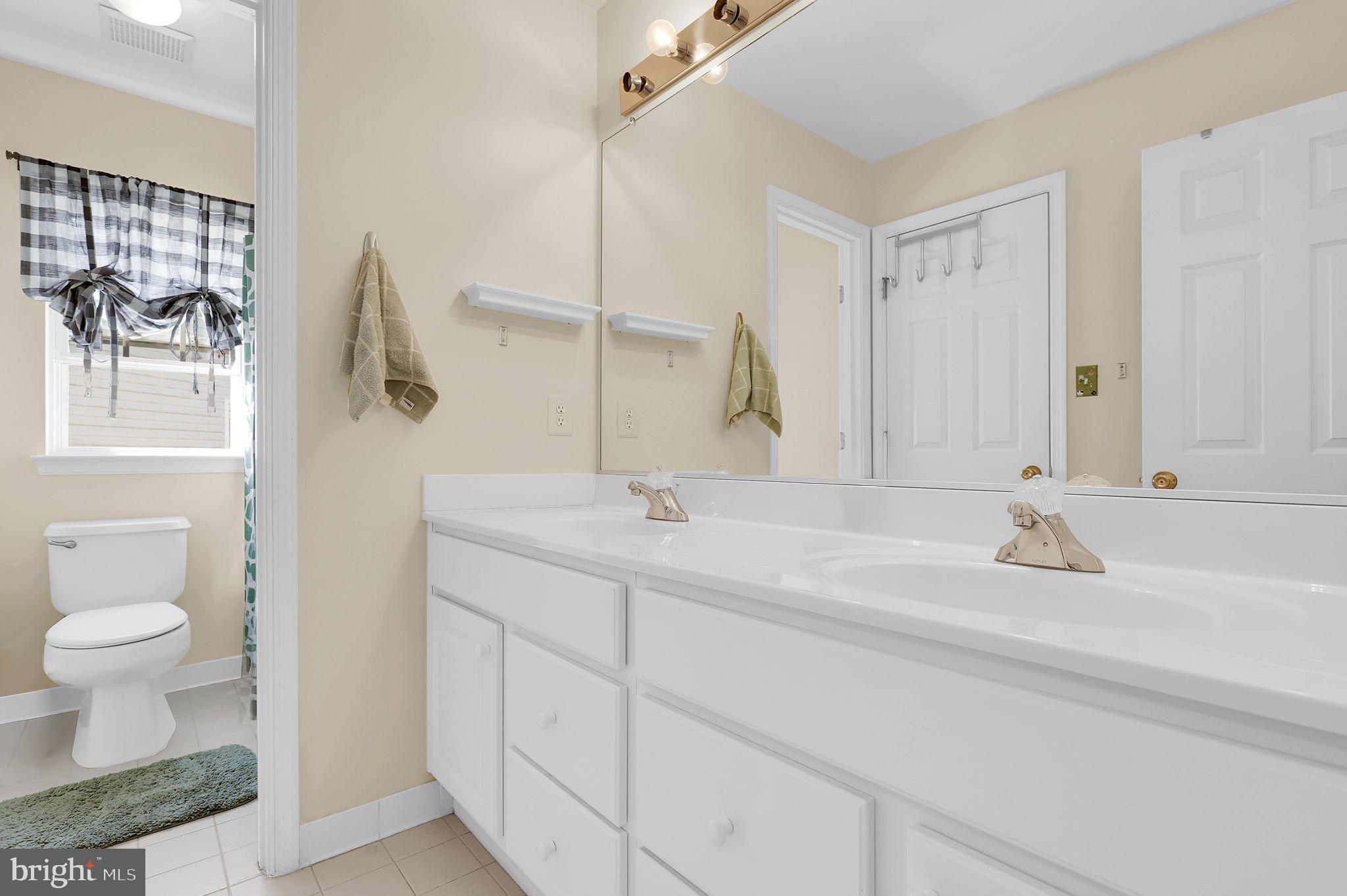 NEELSVILLE ESTATES - Residential