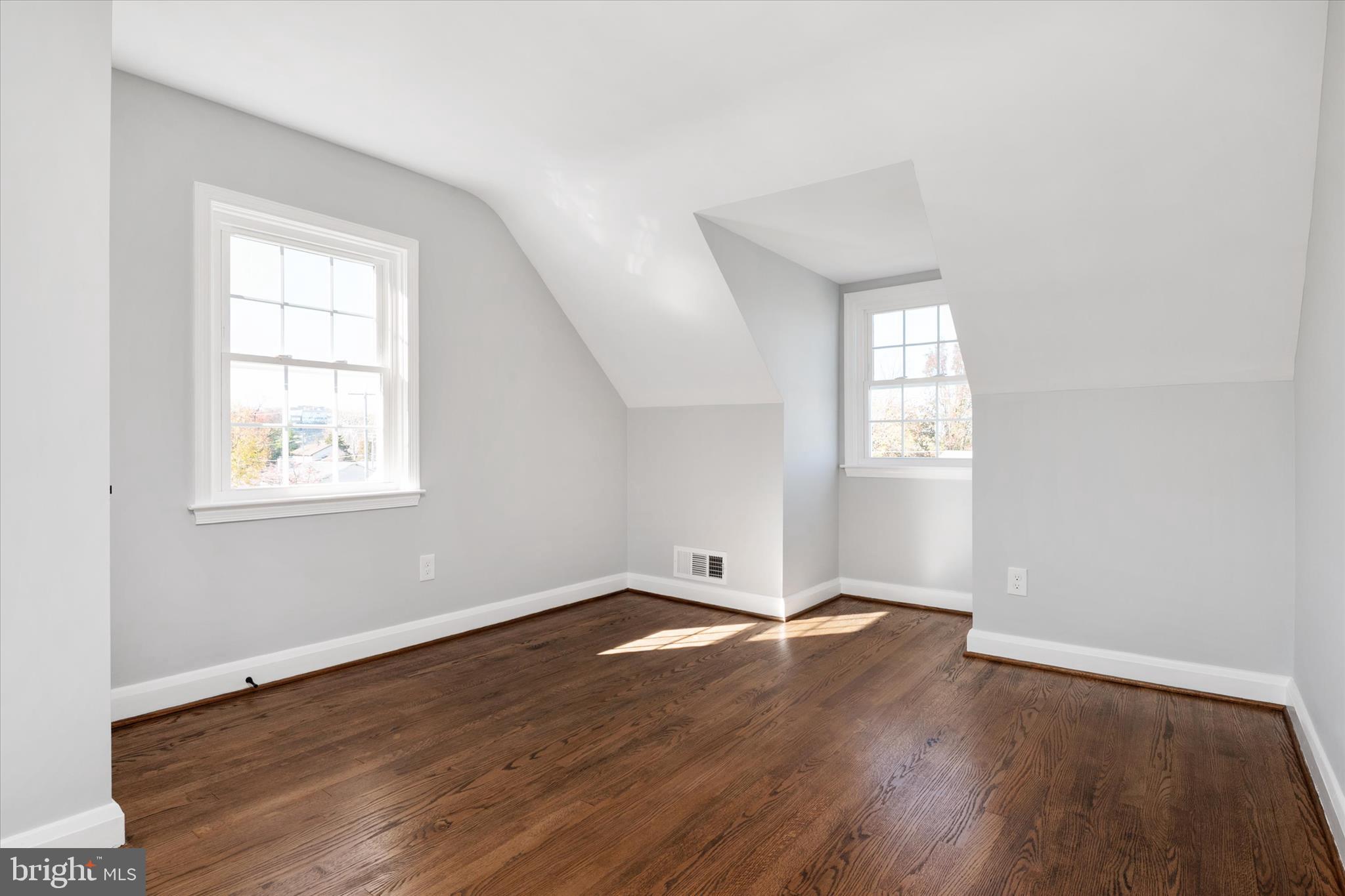 TIMONIUM HEIGHTS - Residential