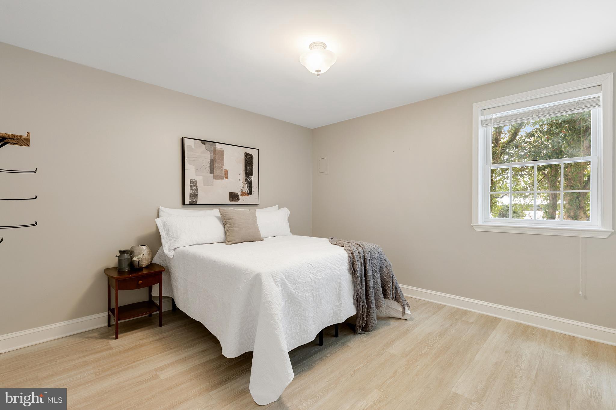 ST JOHNS WOODS - Residential