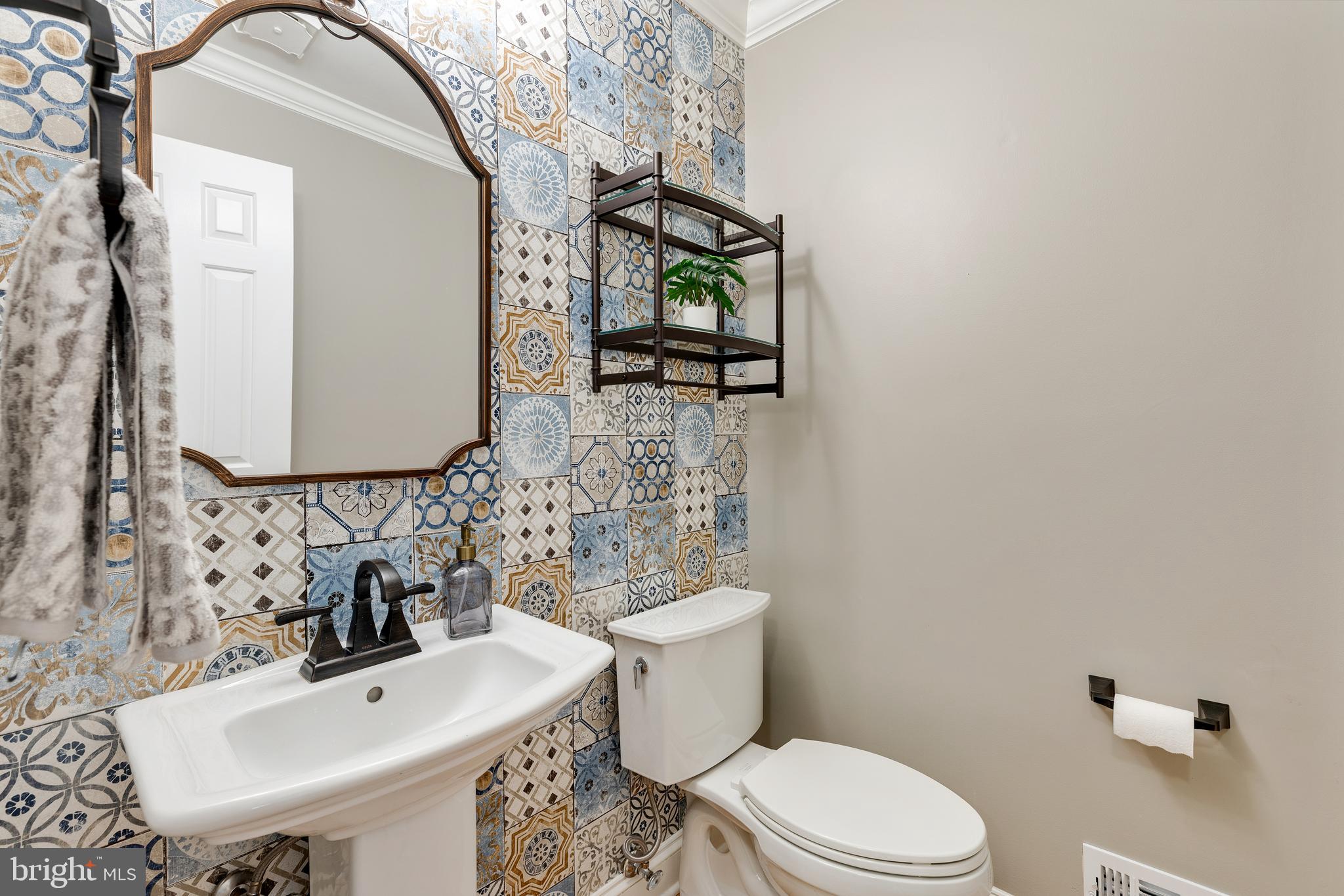 ST JOHNS WOODS - Residential