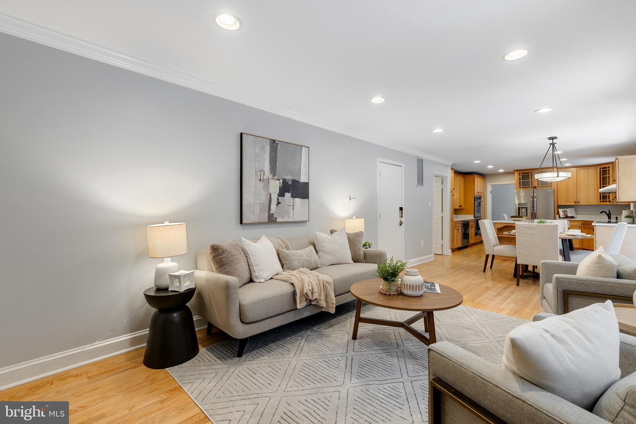 ST JOHNS WOODS - Residential