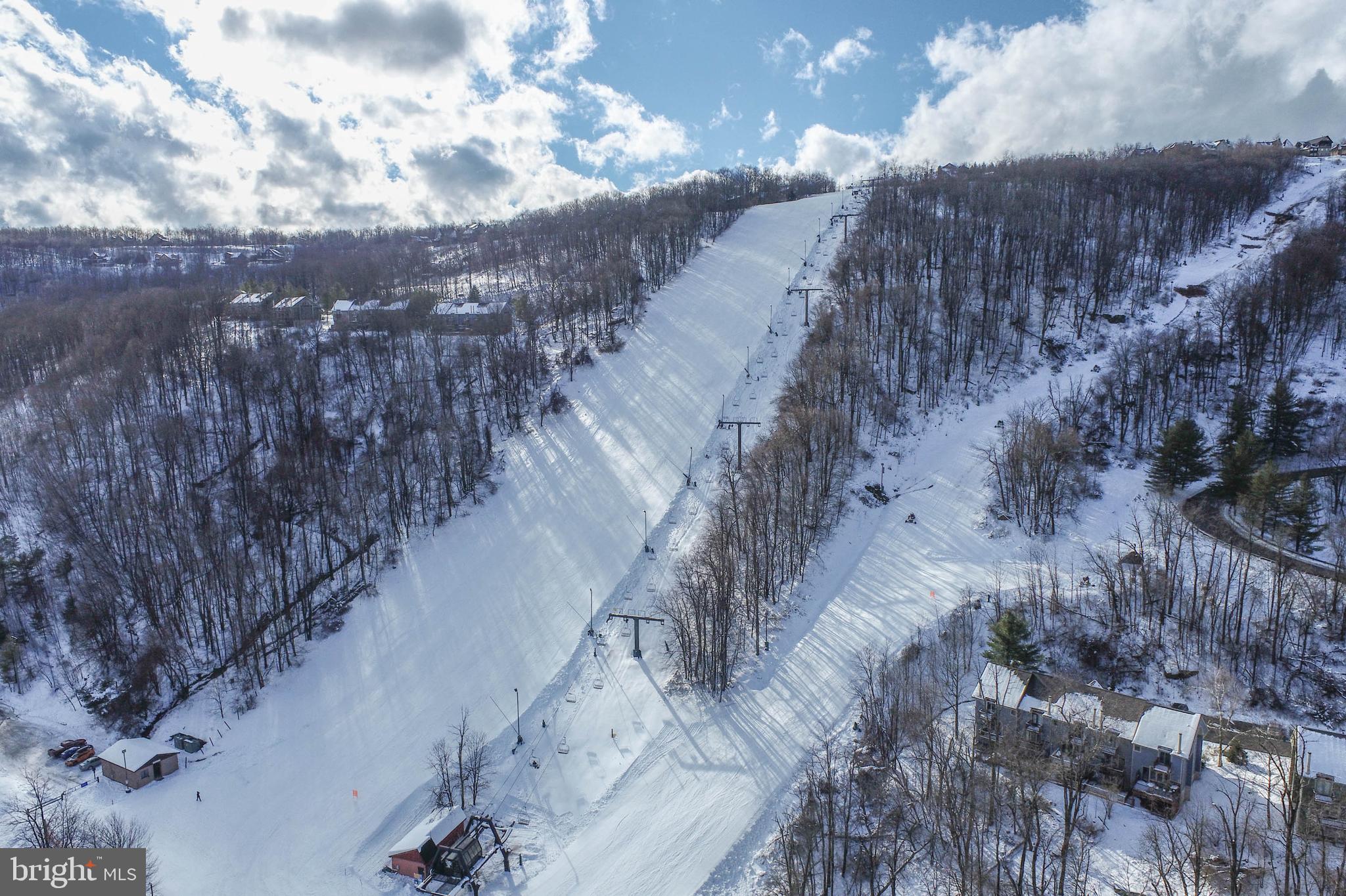 VILLAGES OF WISP - Residential