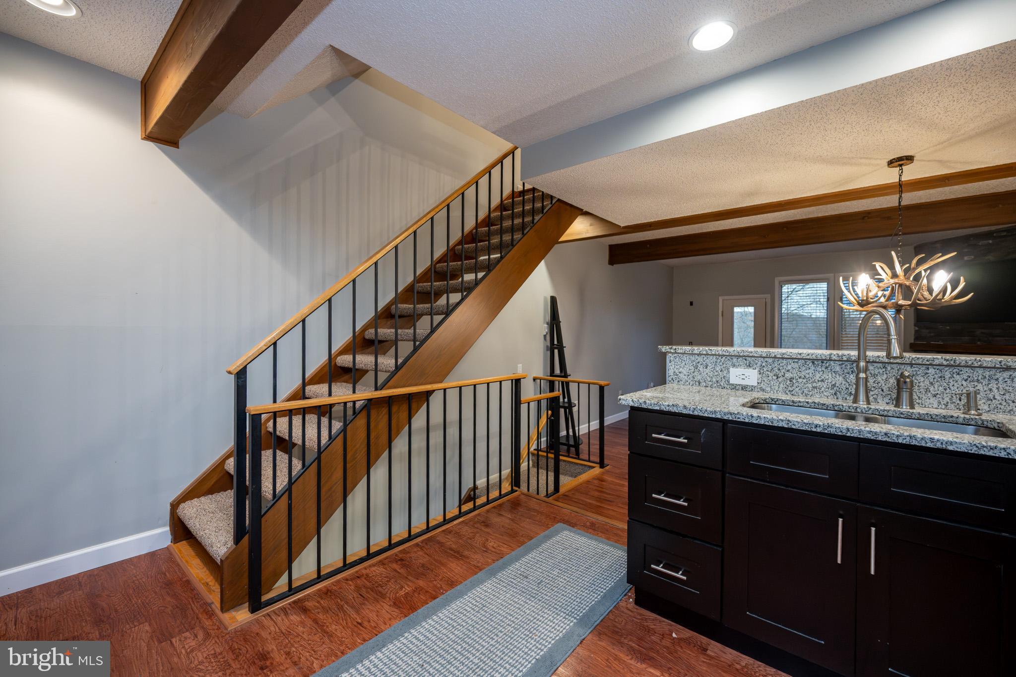 48 BRIGHT PASSAGE 5B