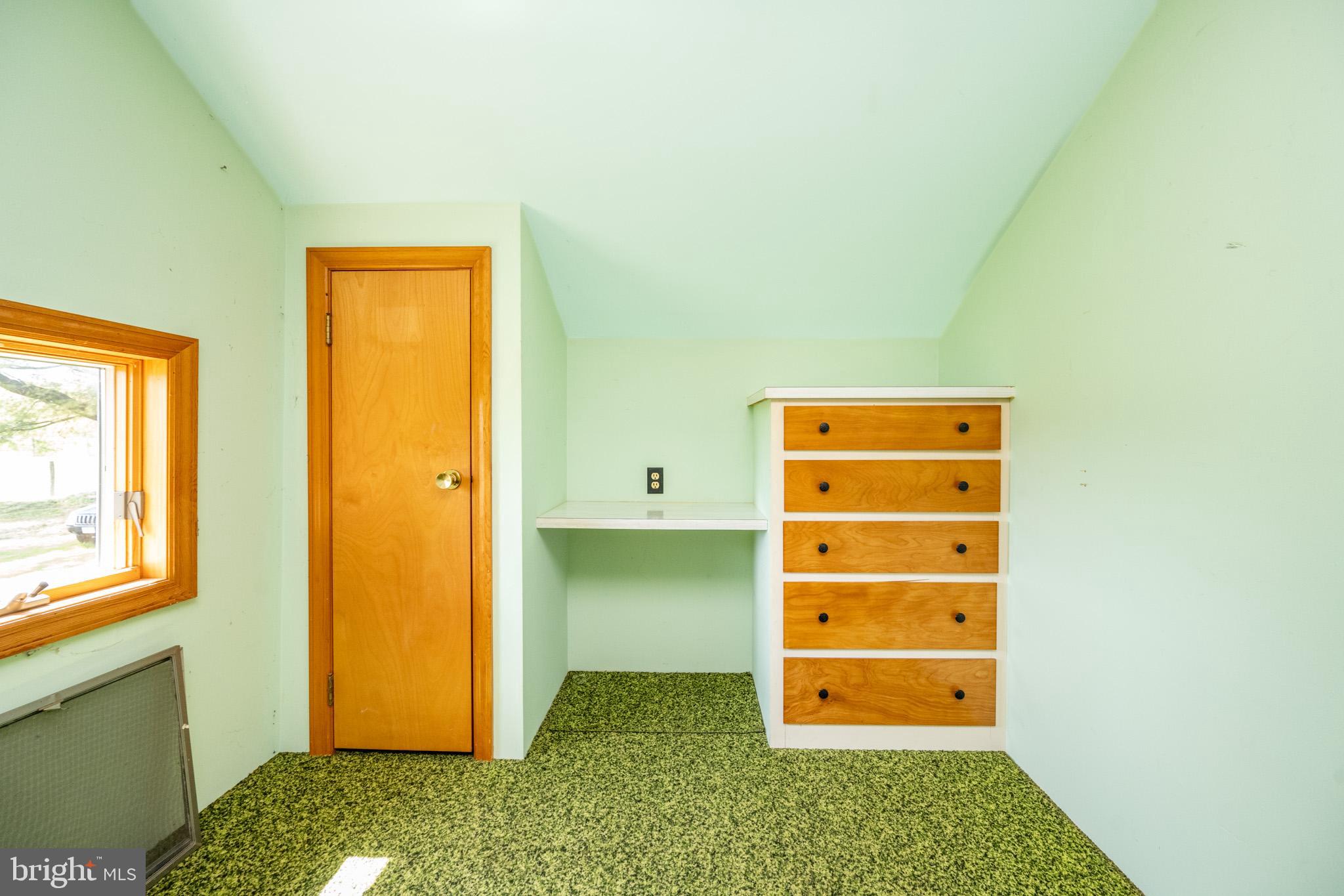 SUNNYSIDE - Residential