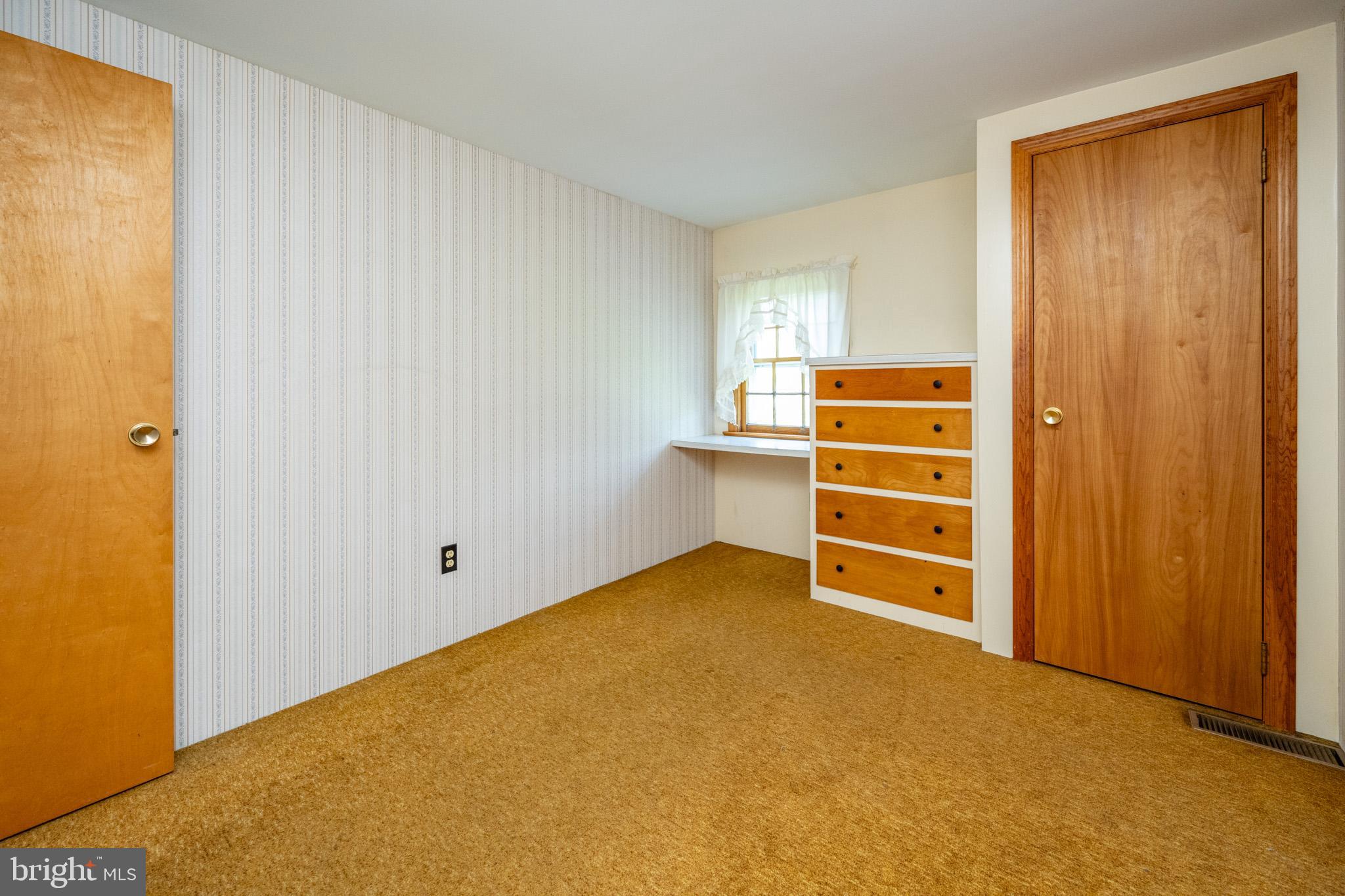 SUNNYSIDE - Residential