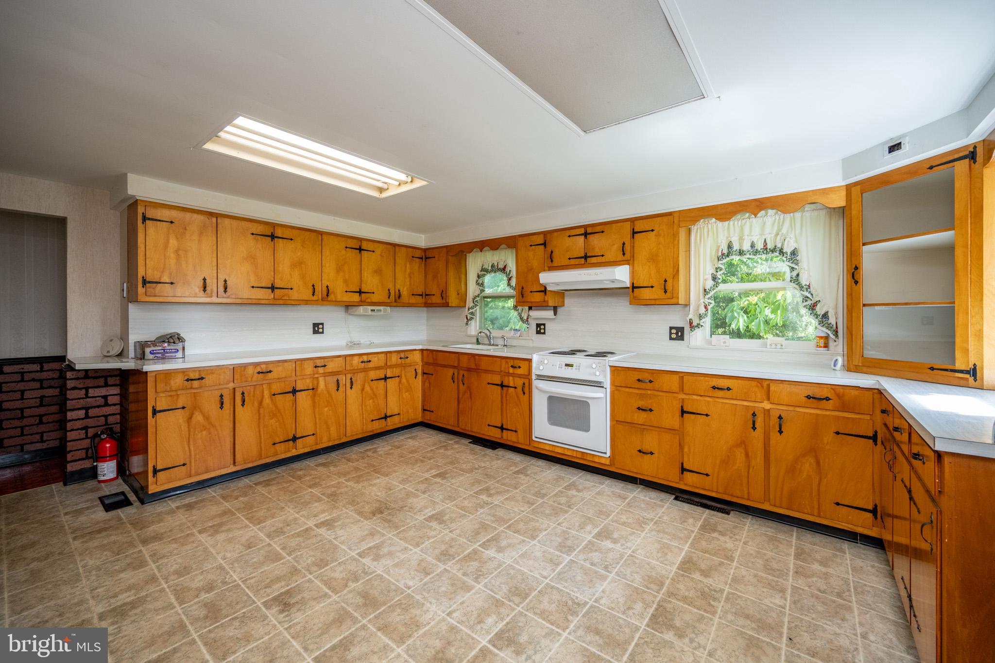 SUNNYSIDE - Residential