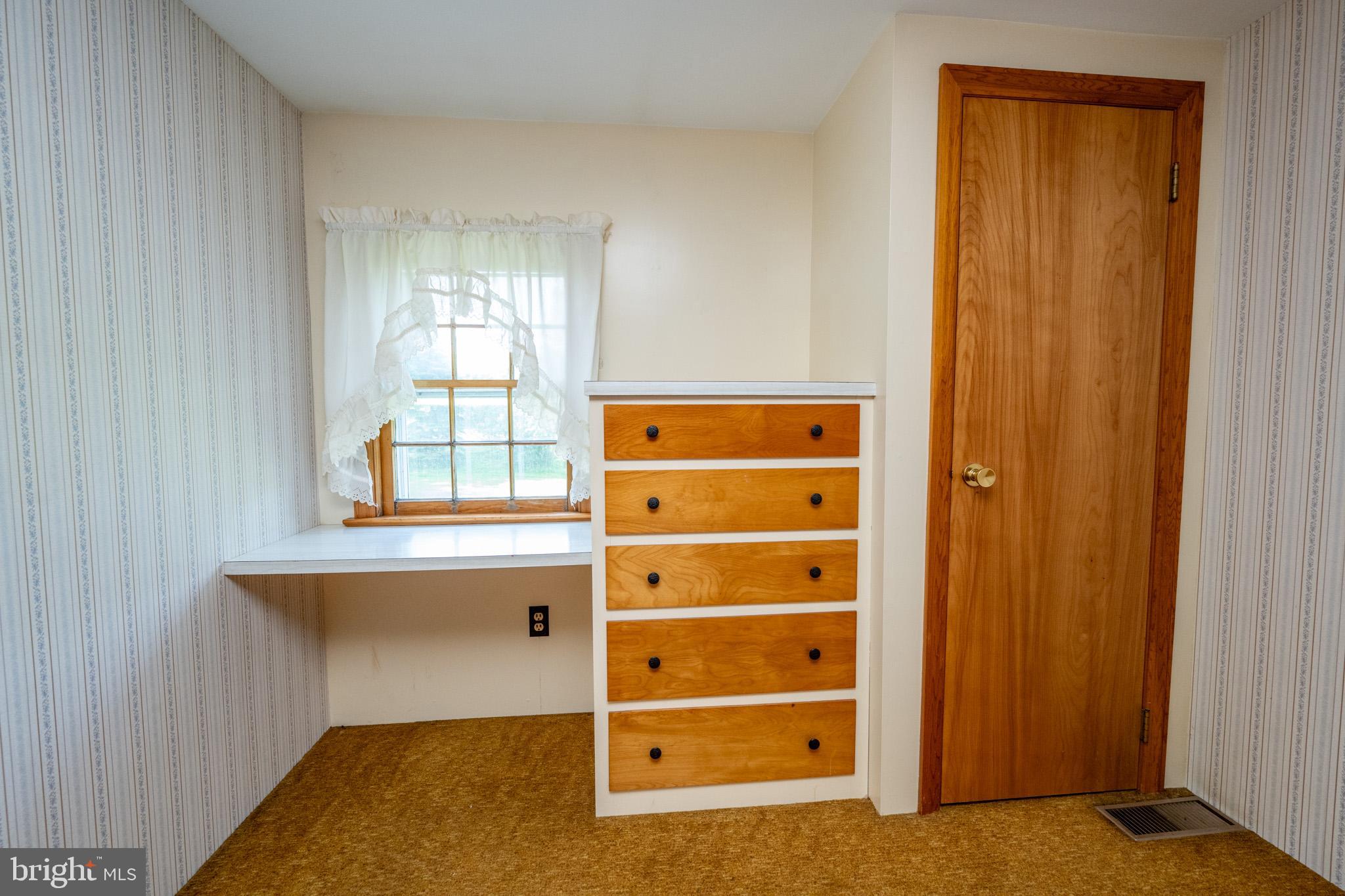 SUNNYSIDE - Residential