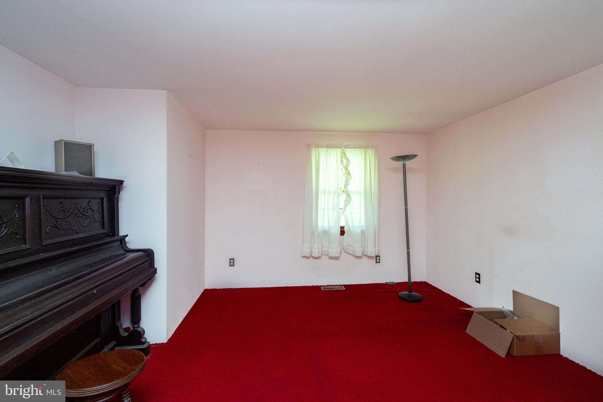 SUNNYSIDE - Residential