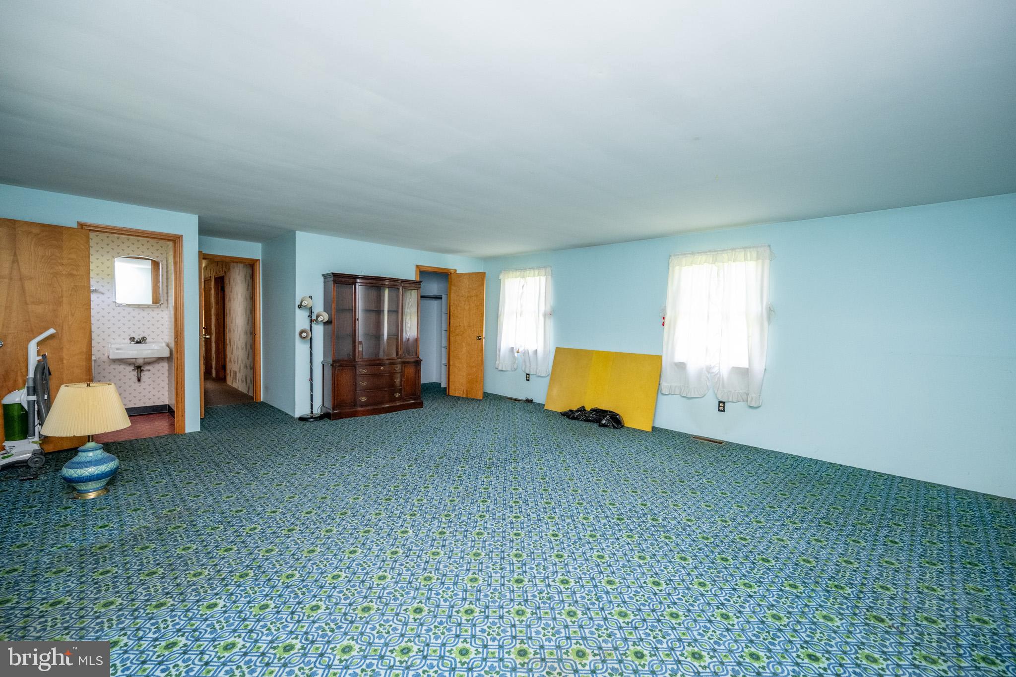 SUNNYSIDE - Residential