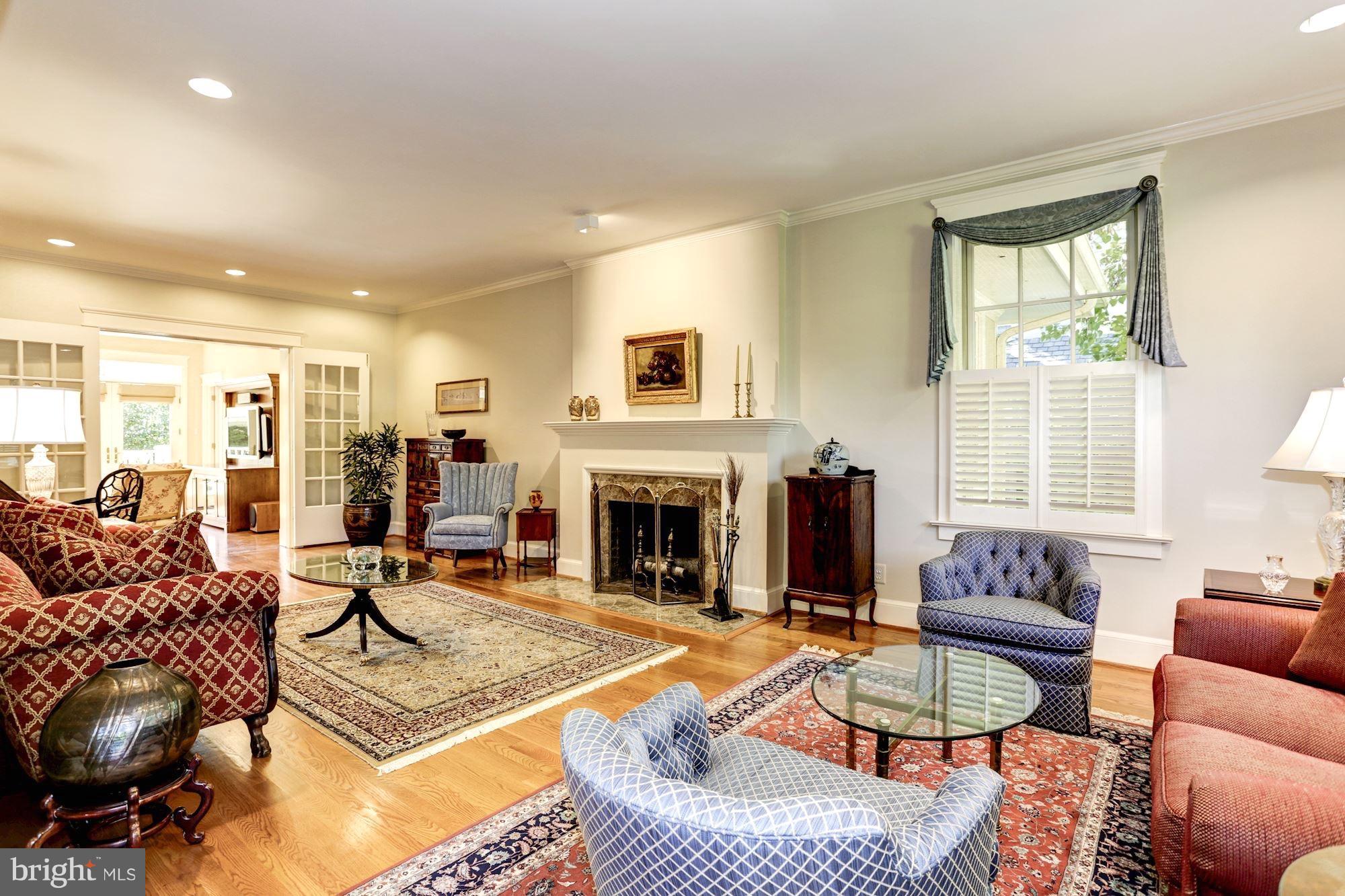 CHEVY CHASE - Residential