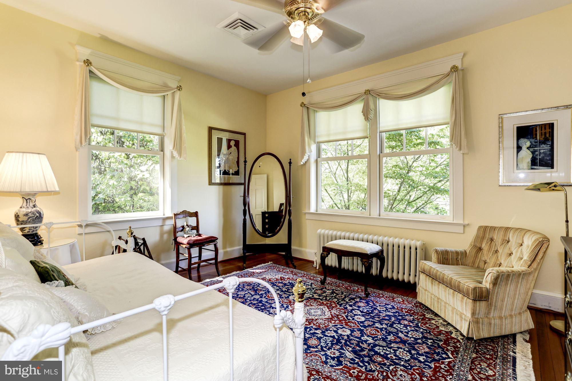 CHEVY CHASE - Residential