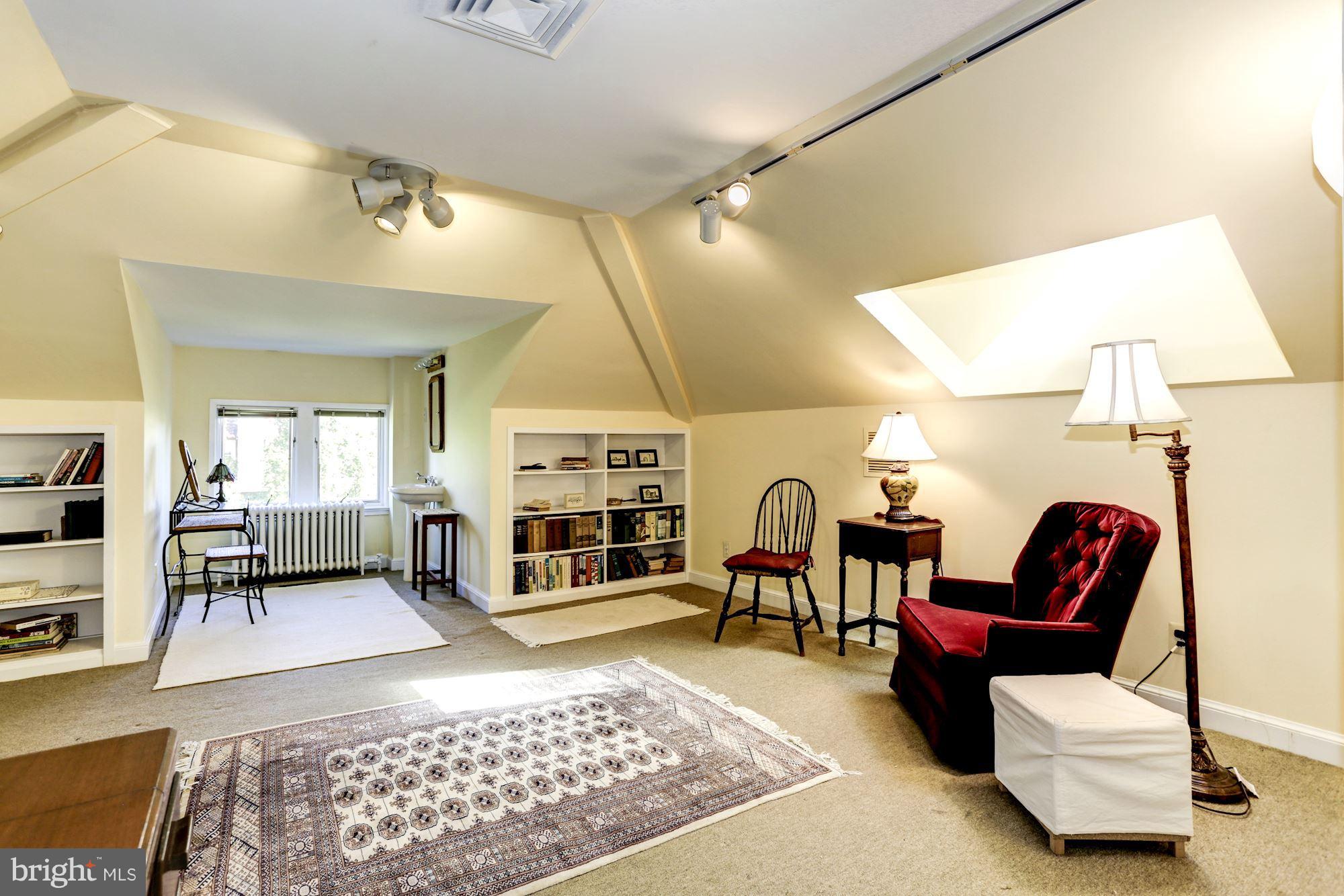 CHEVY CHASE - Residential