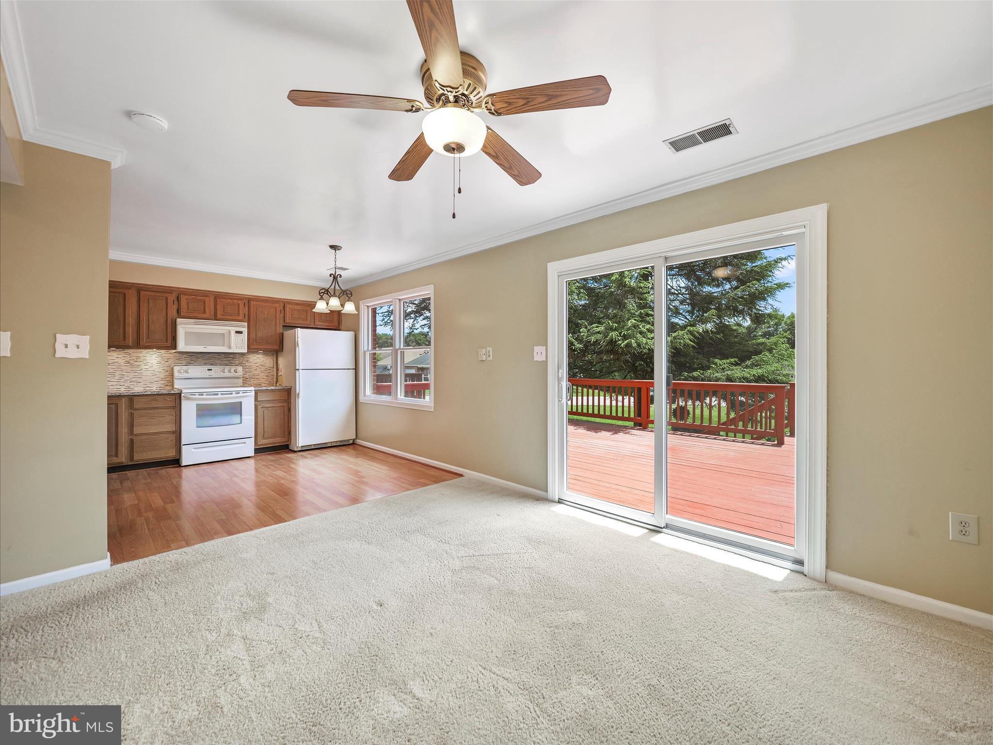 TOWNE OAK VILLAGE - Residential