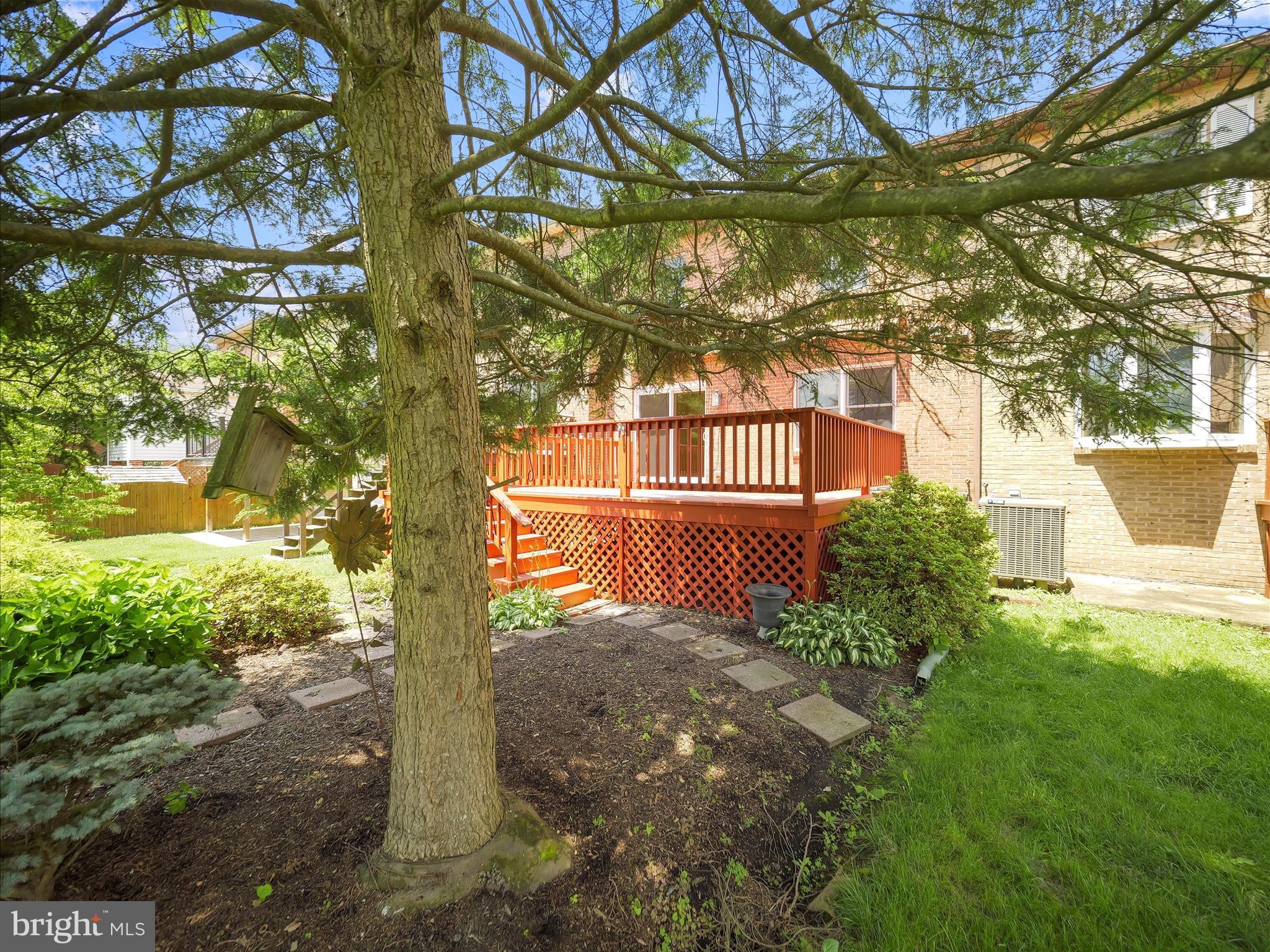 TOWNE OAK VILLAGE - Residential