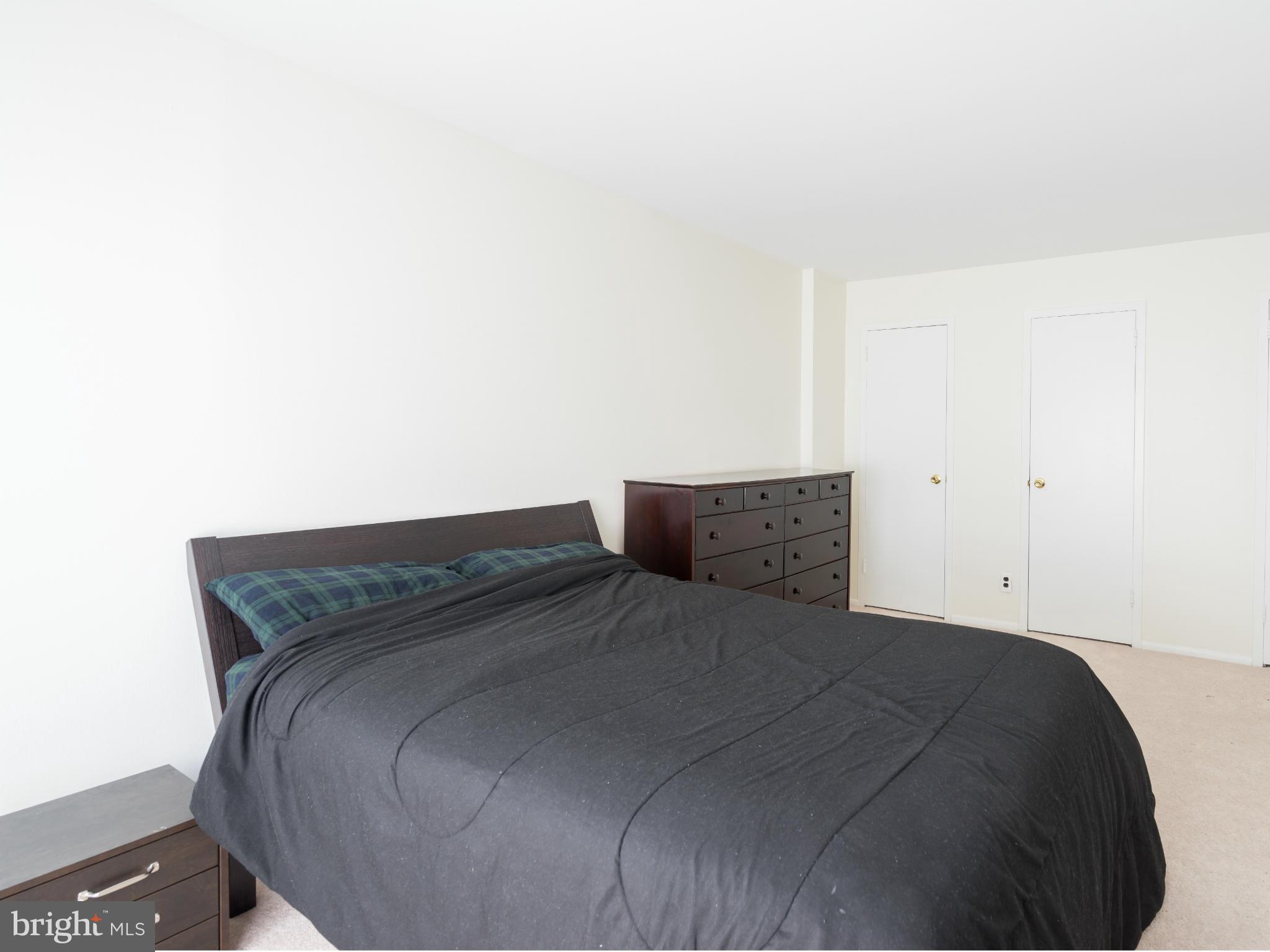 PAVILION ON THE PARK - Residential