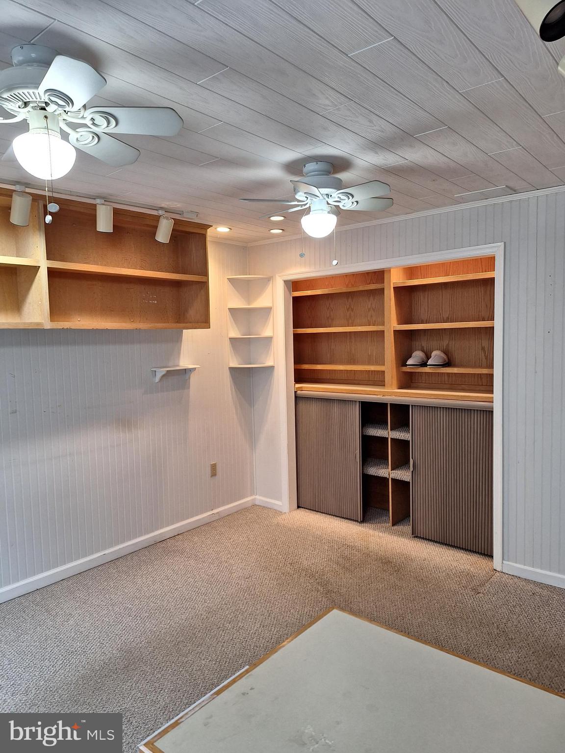 WHITPAIN HILLS - Residential