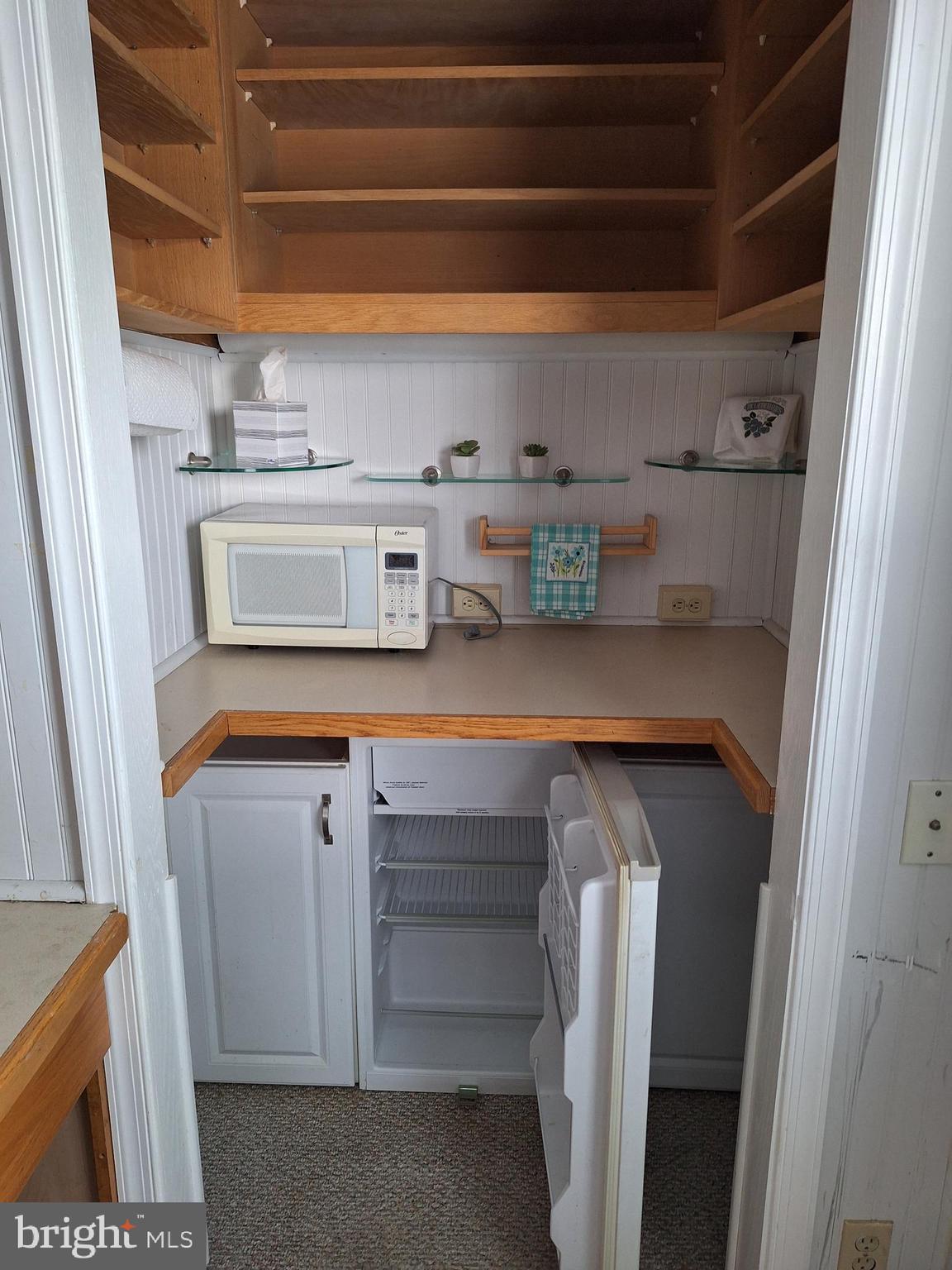 WHITPAIN HILLS - Residential