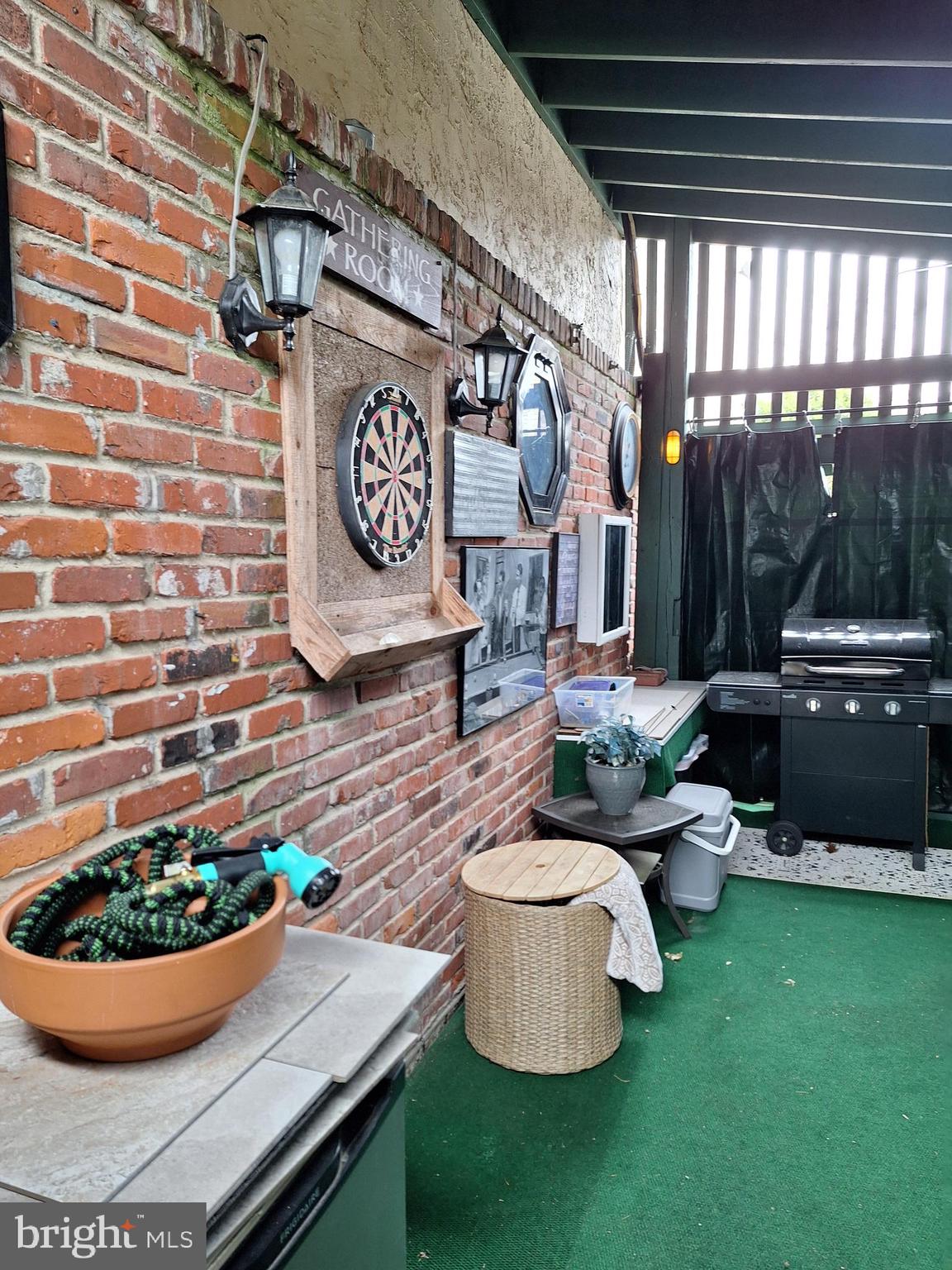 WHITPAIN HILLS - Residential