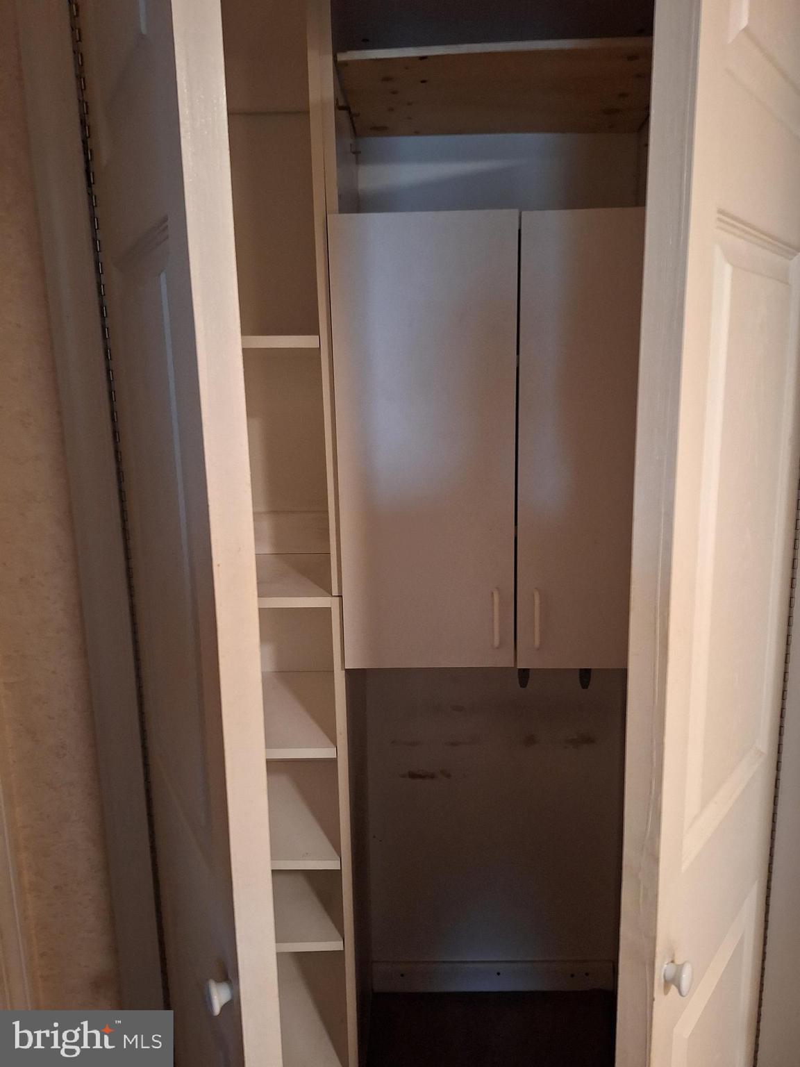 WHITPAIN HILLS - Residential