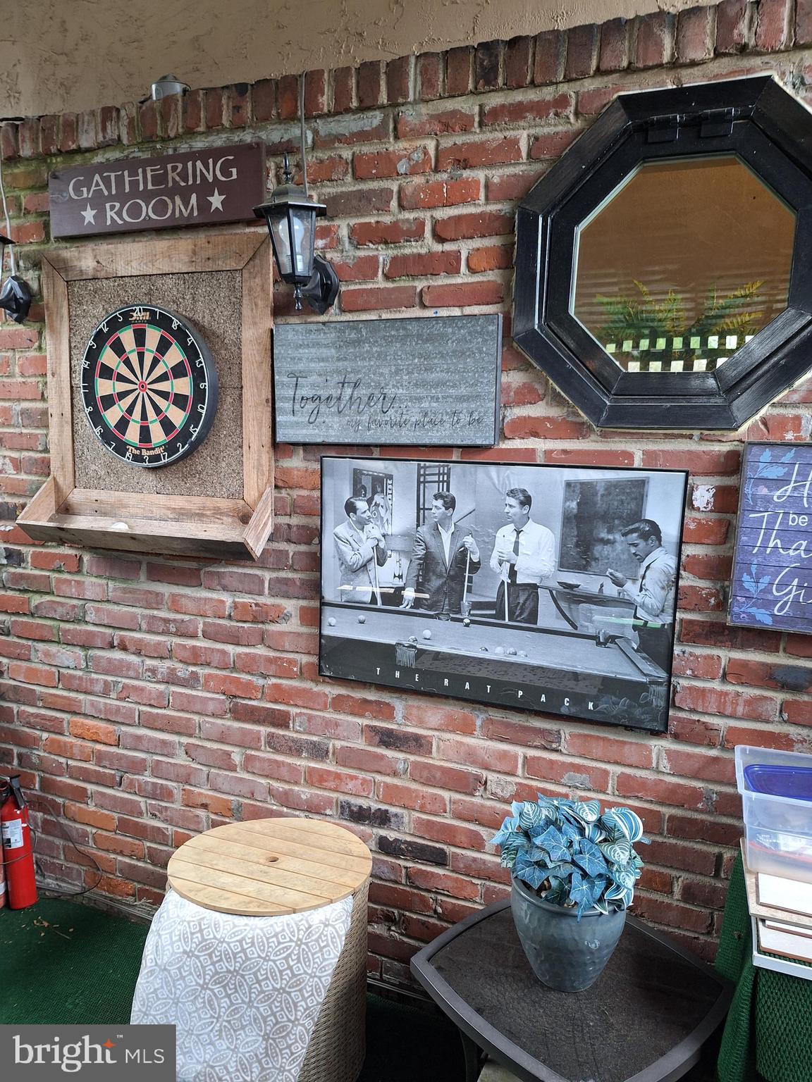 WHITPAIN HILLS - Residential